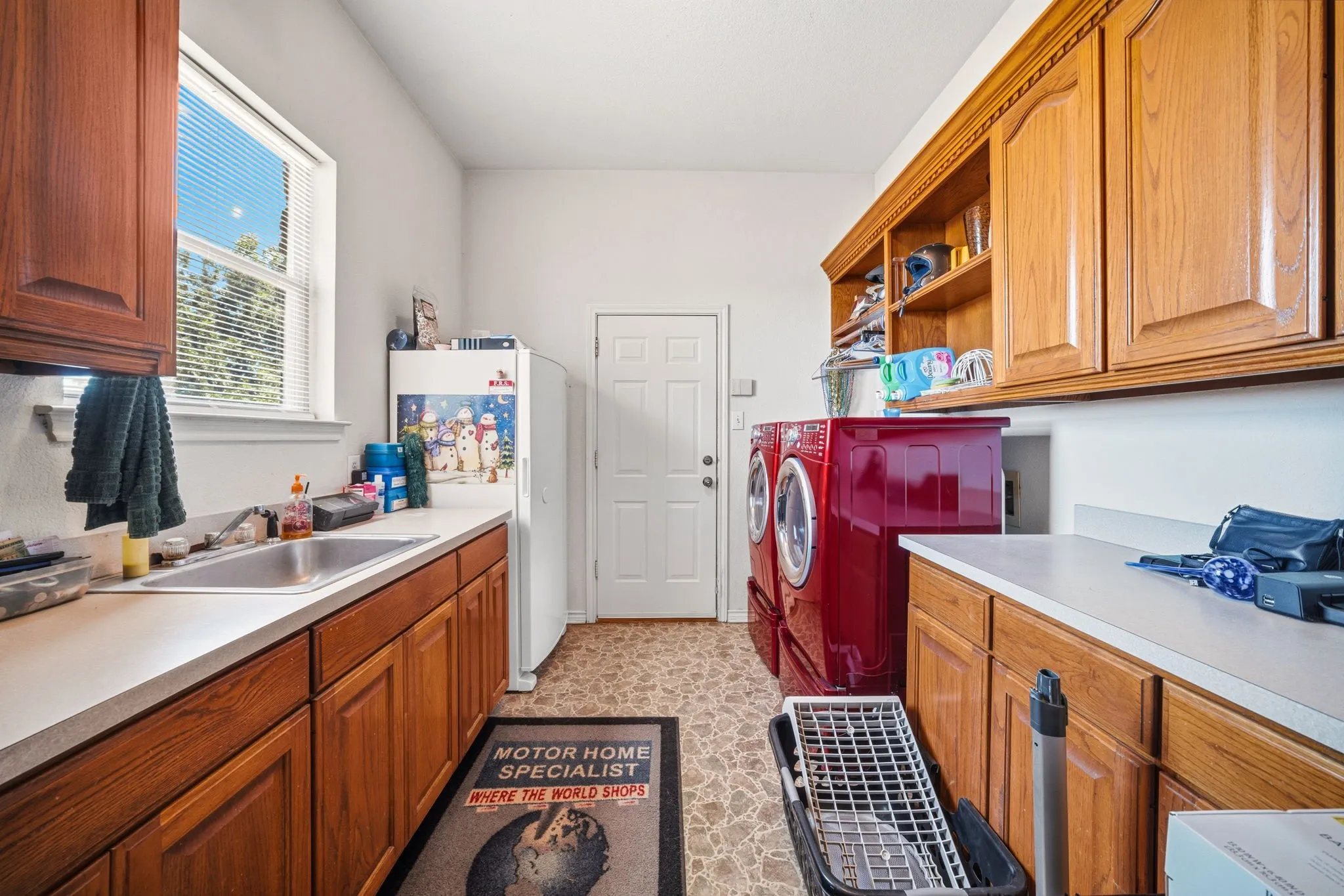 Farm For Sale in Ellis County , 601 Zmolek Road, Ennis, Texas 75119, 4 Bedroom, 3 Bathroom, 2 Garage spaces, 2,889 Sqft, built in 1998, mls#21344849, Real Estate Agent in Ennis, Homes For Sale in Ellis county, Homes For Sale in Ennis, Realtor in Ennis Texas, Real Estate Brokerage Independent Realty Texas, Luminita Cordes Realtor