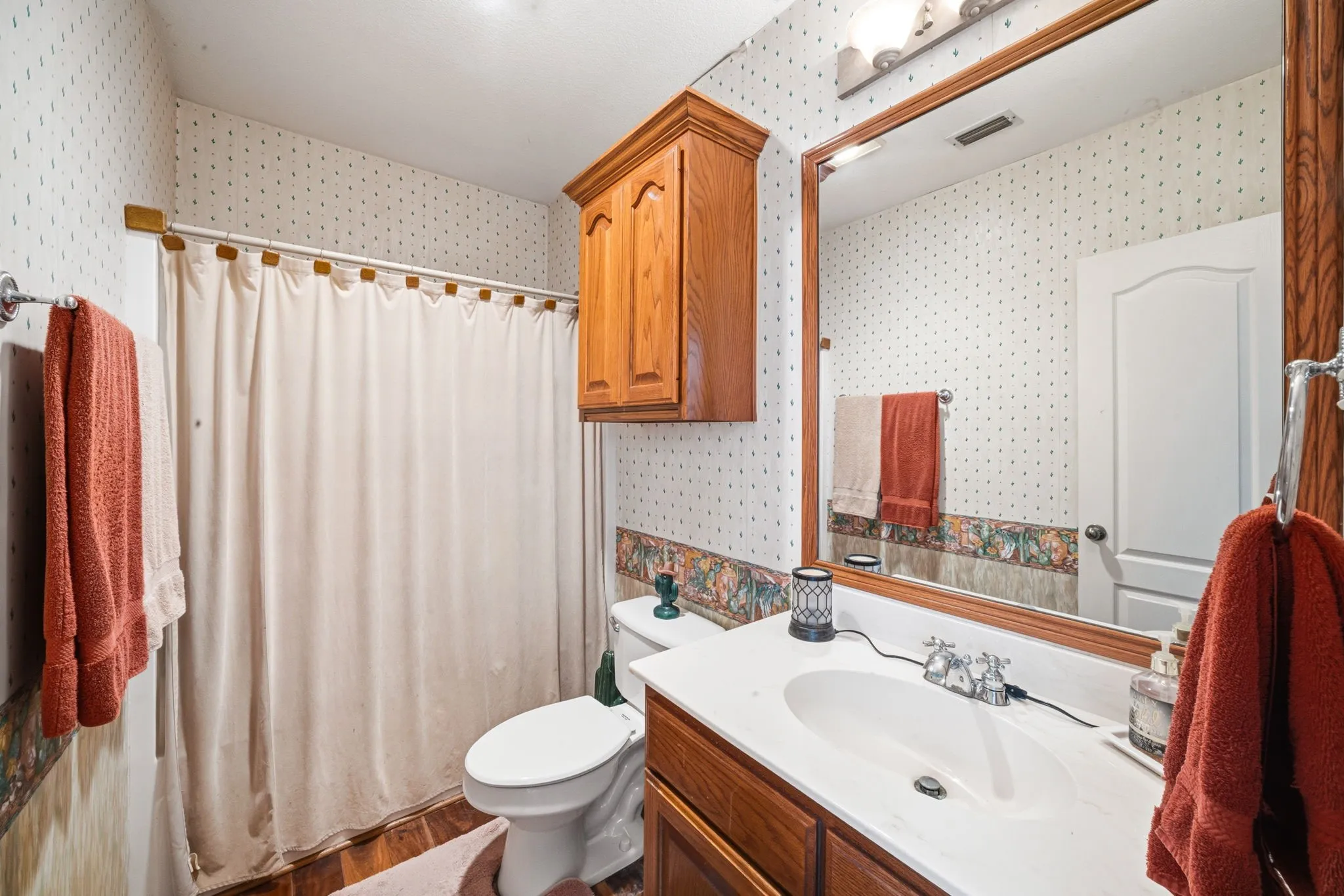 Farm For Sale in Ellis County , 601 Zmolek Road, Ennis, Texas 75119, 4 Bedroom, 3 Bathroom, 2 Garage spaces, 2,889 Sqft, built in 1998, mls#21344849, Real Estate Agent in Ennis, Homes For Sale in Ellis county, Homes For Sale in Ennis, Realtor in Ennis Texas, Real Estate Brokerage Independent Realty Texas, Luminita Cordes Realtor