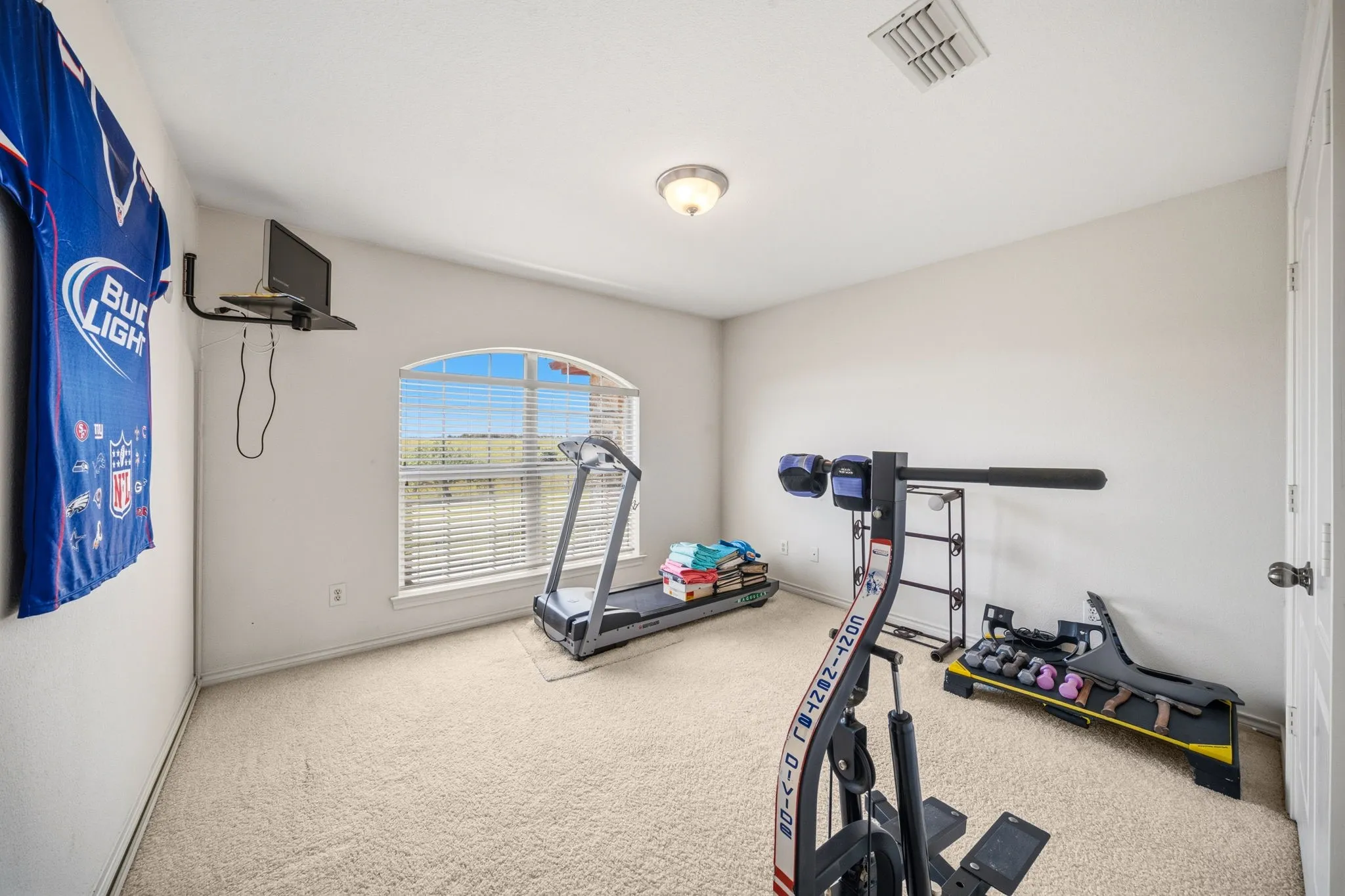 Farm For Sale in Ellis County , 601 Zmolek Road, Ennis, Texas 75119, 4 Bedroom, 3 Bathroom, 2 Garage spaces, 2,889 Sqft, built in 1998, mls#21344849, Real Estate Agent in Ennis, Homes For Sale in Ellis county, Homes For Sale in Ennis, Realtor in Ennis Texas, Real Estate Brokerage Independent Realty Texas, Luminita Cordes Realtor