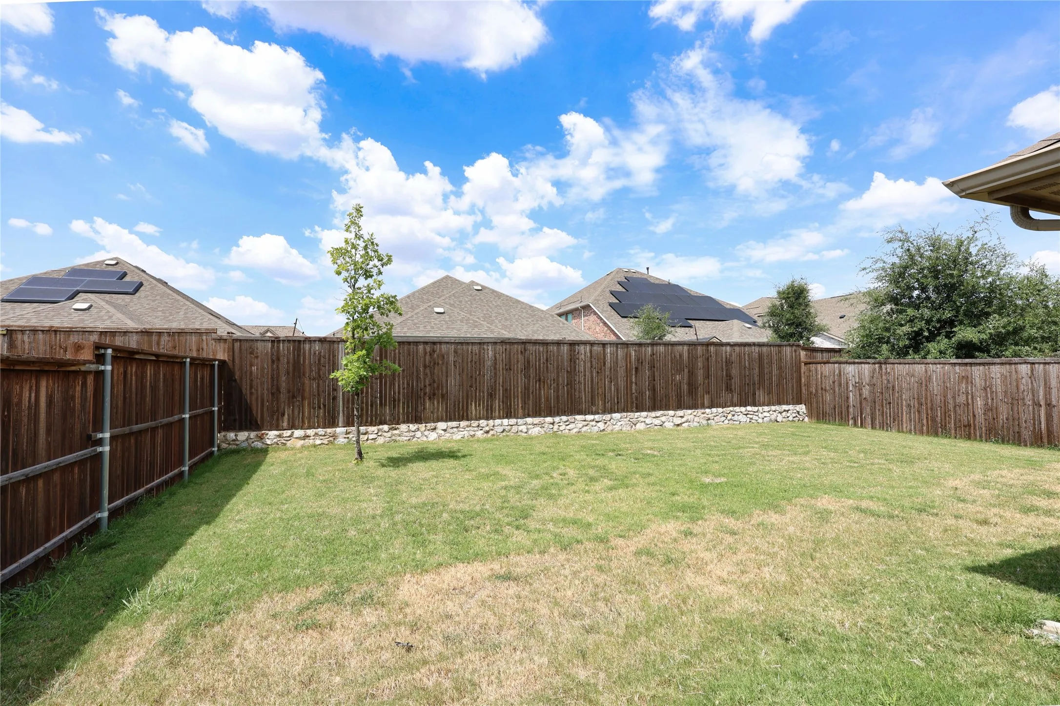 Single Family Residence For Sale in Denton County , 5901 Priory Drive, Celina, Texas 76227, 4 Bedroom, 2 Bathroom, 2 Garage spaces, 1,900 Sqft, built in 2021, mls#21339589, Real Estate Agent in Celina, Homes For Sale in Denton county, Homes For Sale in Celina, Realtor in Celina Texas, Real Estate Brokerage Independent Realty Texas, Luminita Cordes Realtor