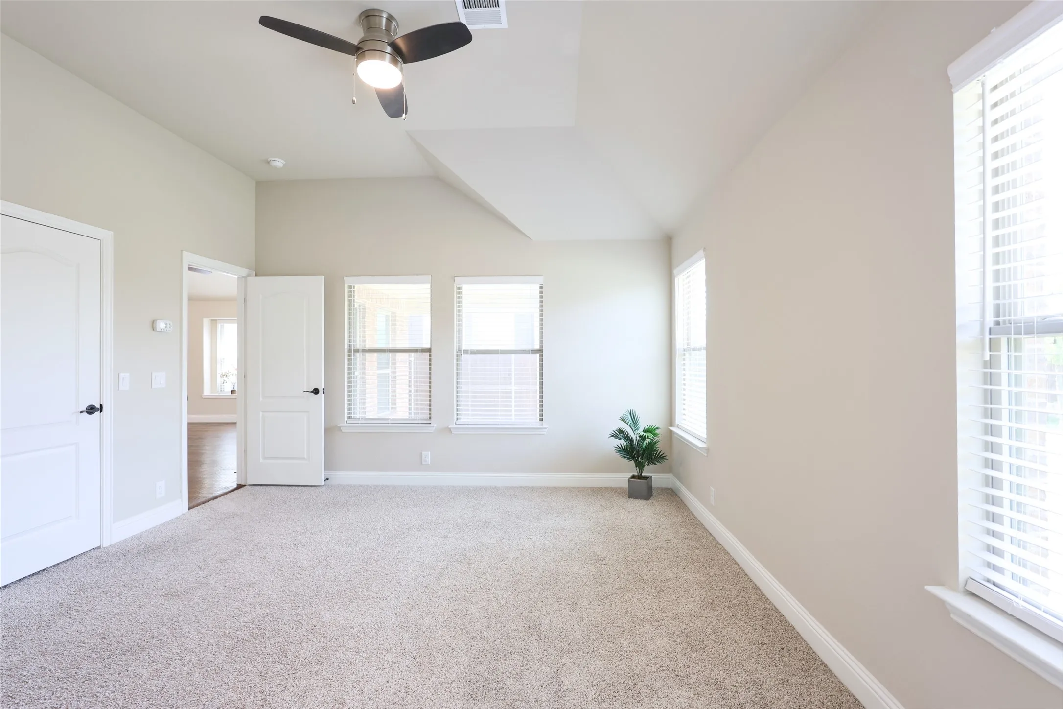Single Family Residence For Sale in Denton County , 5901 Priory Drive, Celina, Texas 76227, 4 Bedroom, 2 Bathroom, 2 Garage spaces, 1,900 Sqft, built in 2021, mls#21339589, Real Estate Agent in Celina, Homes For Sale in Denton county, Homes For Sale in Celina, Realtor in Celina Texas, Real Estate Brokerage Independent Realty Texas, Luminita Cordes Realtor