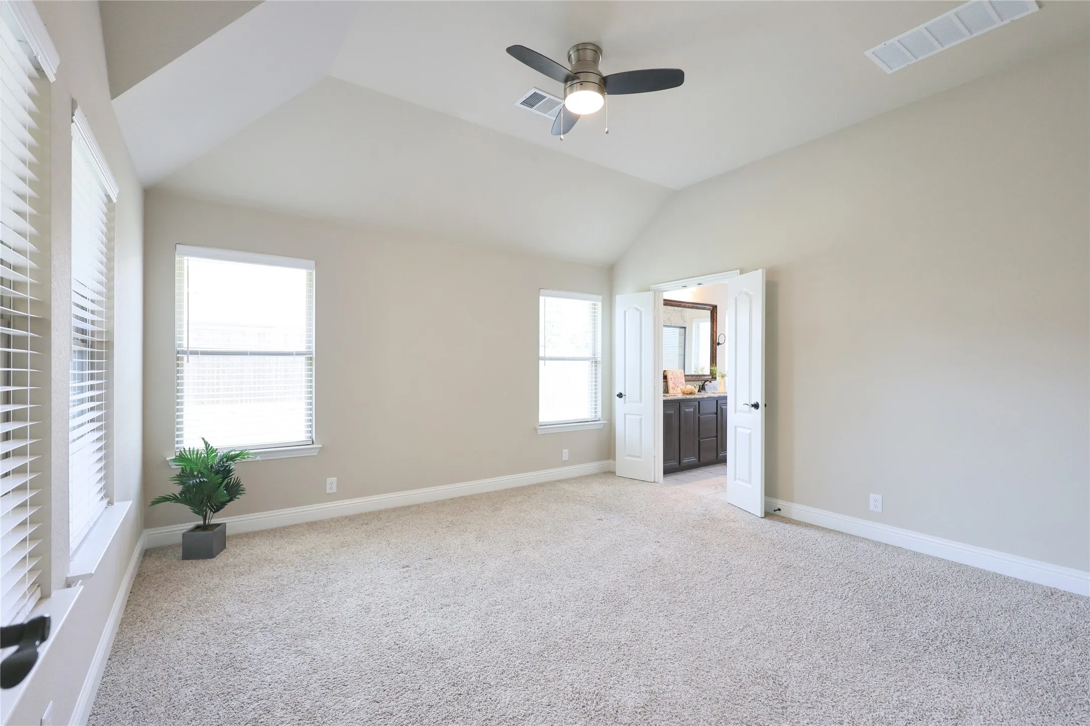 Single Family Residence For Sale in Denton County , 5901 Priory Drive, Celina, Texas 76227, 4 Bedroom, 2 Bathroom, 2 Garage spaces, 1,900 Sqft, built in 2021, mls#21339589, Real Estate Agent in Celina, Homes For Sale in Denton county, Homes For Sale in Celina, Realtor in Celina Texas, Real Estate Brokerage Independent Realty Texas, Luminita Cordes Realtor