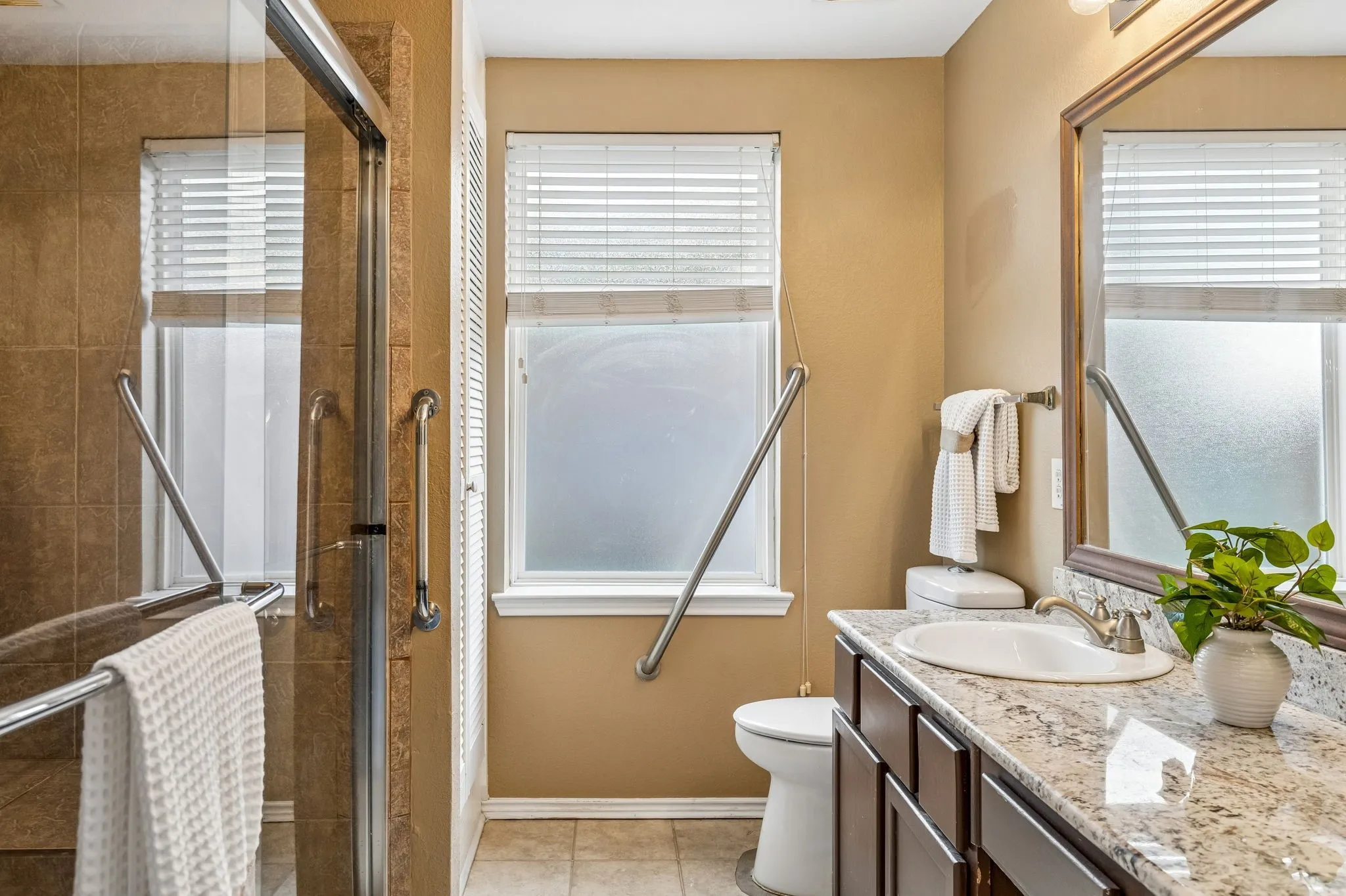 Single Family Residence For Sale in Collin County , 3613 Truman Street, Mc Kinney, Texas 75071, 3 Bedroom, 2 Bathroom, 2 Garage spaces, 1,787 Sqft, built in 2004, mls#21346048, Real Estate Agent in Mc Kinney, Homes For Sale in Collin county, Homes For Sale in Mc Kinney, Realtor in Mc Kinney Texas, Real Estate Brokerage Independent Realty Texas, Luminita Cordes Realtor