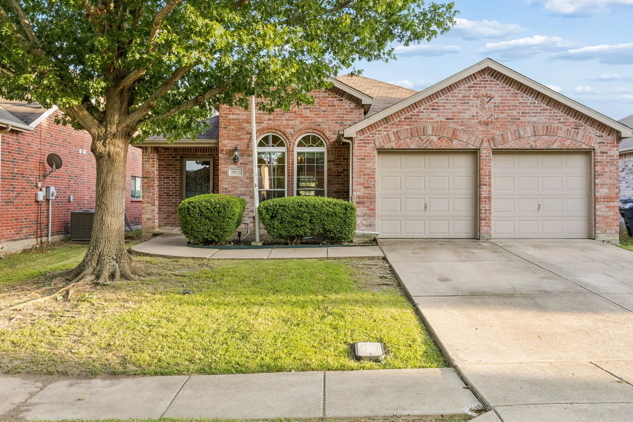 Single Family Residence For Sale in Collin County , 3613 Truman Street, Mc Kinney, Texas 75071, 3 Bedroom, 2 Bathroom, 2 Garage spaces, 1,787 Sqft, built in 2004, mls#21346048, Real Estate Agent in Mc Kinney, Homes For Sale in Collin county, Homes For Sale in Mc Kinney, Realtor in Mc Kinney Texas, Real Estate Brokerage Independent Realty Texas, Luminita Cordes Realtor