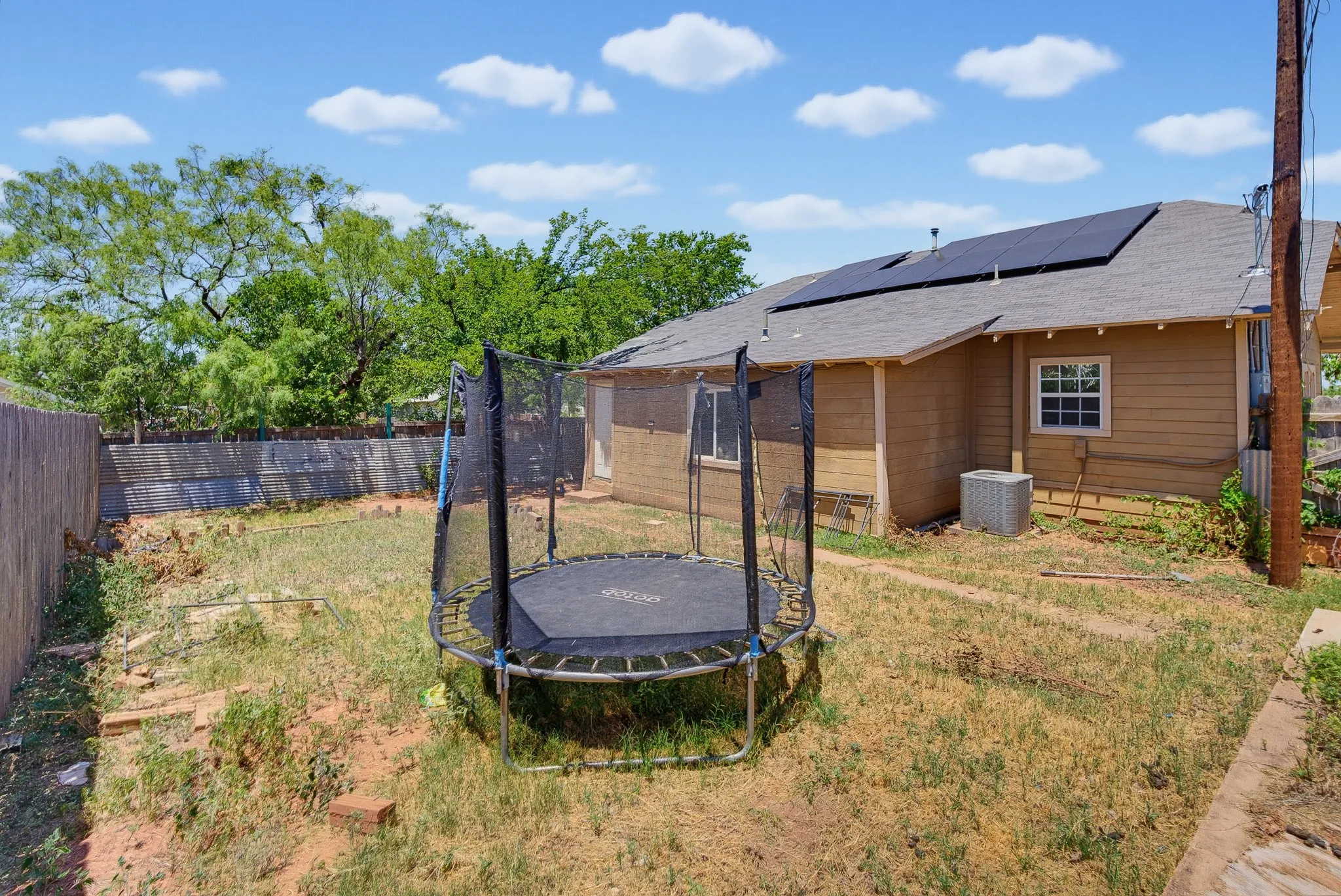 Single Family Residence For Sale in Taylor County , 1957 S 3rd Street, Abilene, Texas 79602, 3 Bedroom, 2 Bathroom, Garage spaces, 1,752 Sqft, built in 1926, mls#21345130, Real Estate Agent in Abilene, Homes For Sale in Taylor county, Homes For Sale in Abilene, Realtor in Abilene Texas, Real Estate Brokerage Independent Realty Texas, Luminita Cordes Realtor