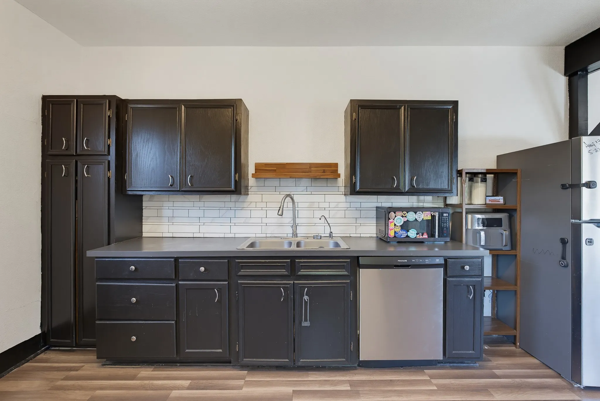 Single Family Residence For Sale in Taylor County , 1957 S 3rd Street, Abilene, Texas 79602, 3 Bedroom, 2 Bathroom, Garage spaces, 1,752 Sqft, built in 1926, mls#21345130, Real Estate Agent in Abilene, Homes For Sale in Taylor county, Homes For Sale in Abilene, Realtor in Abilene Texas, Real Estate Brokerage Independent Realty Texas, Luminita Cordes Realtor
