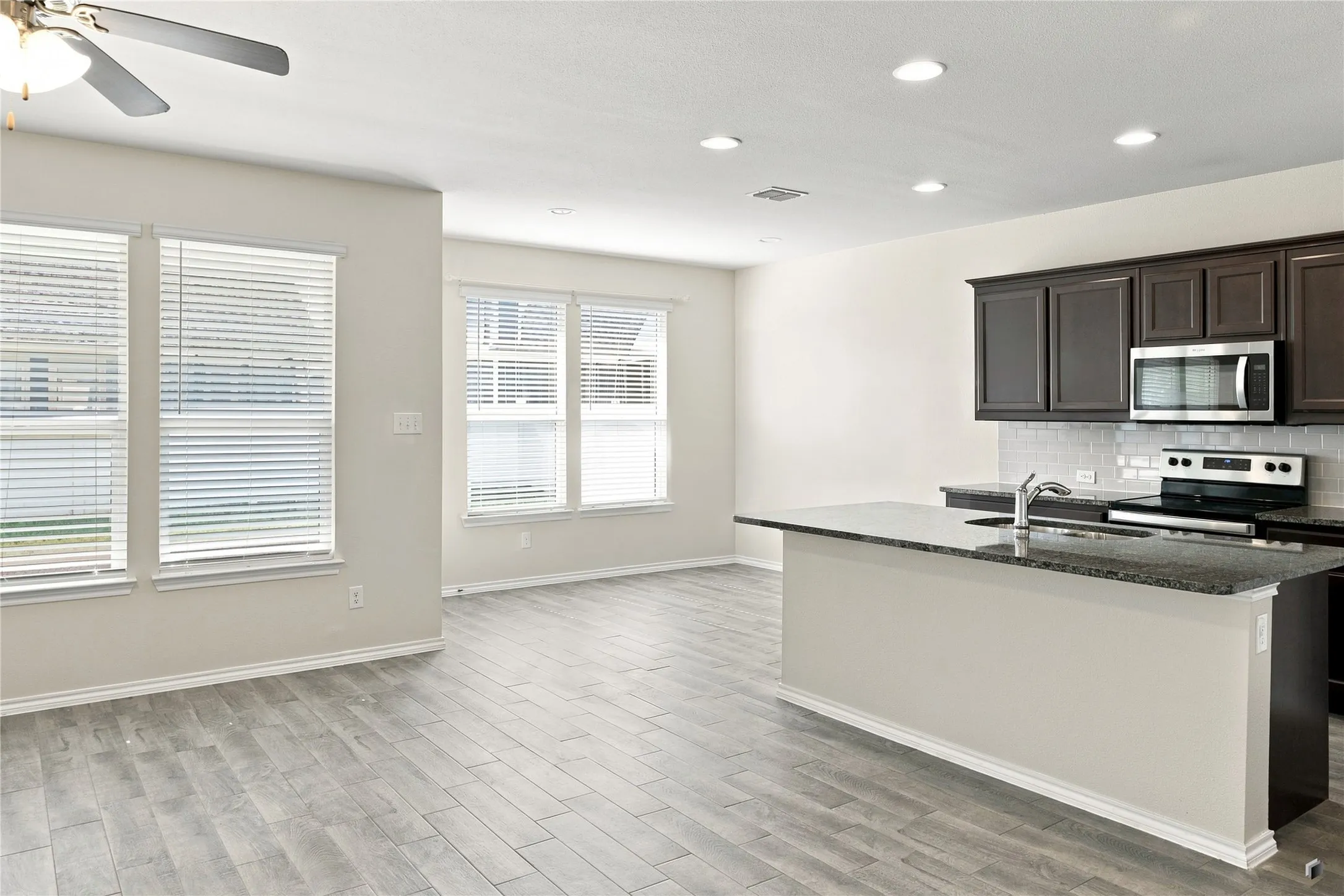 Single Family Residence For Rent in Denton County , 1723 Kenmore Road, Providence Village, Texas 76227, 3 Bedroom, 2 Bathroom, 2 Garage spaces, 1,453 Sqft, built in 2021, mls#21346005, Real Estate Agent in Providence Village, Homes For Rent in Denton county, Homes For Rent in Providence Village, Realtor in Providence Village Texas, Real Estate Brokerage Independent Realty Texas, Luminita Cordes Realtor