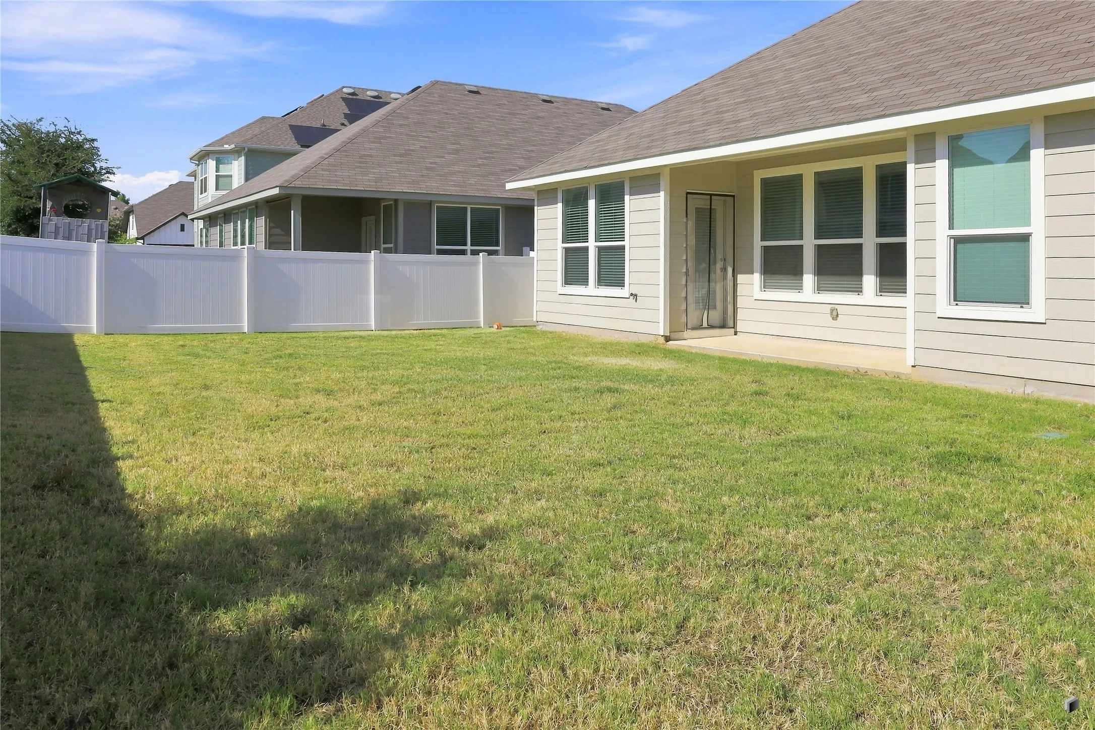 Single Family Residence For Rent in Denton County , 1723 Kenmore Road, Providence Village, Texas 76227, 3 Bedroom, 2 Bathroom, 2 Garage spaces, 1,453 Sqft, built in 2021, mls#21346005, Real Estate Agent in Providence Village, Homes For Rent in Denton county, Homes For Rent in Providence Village, Realtor in Providence Village Texas, Real Estate Brokerage Independent Realty Texas, Luminita Cordes Realtor