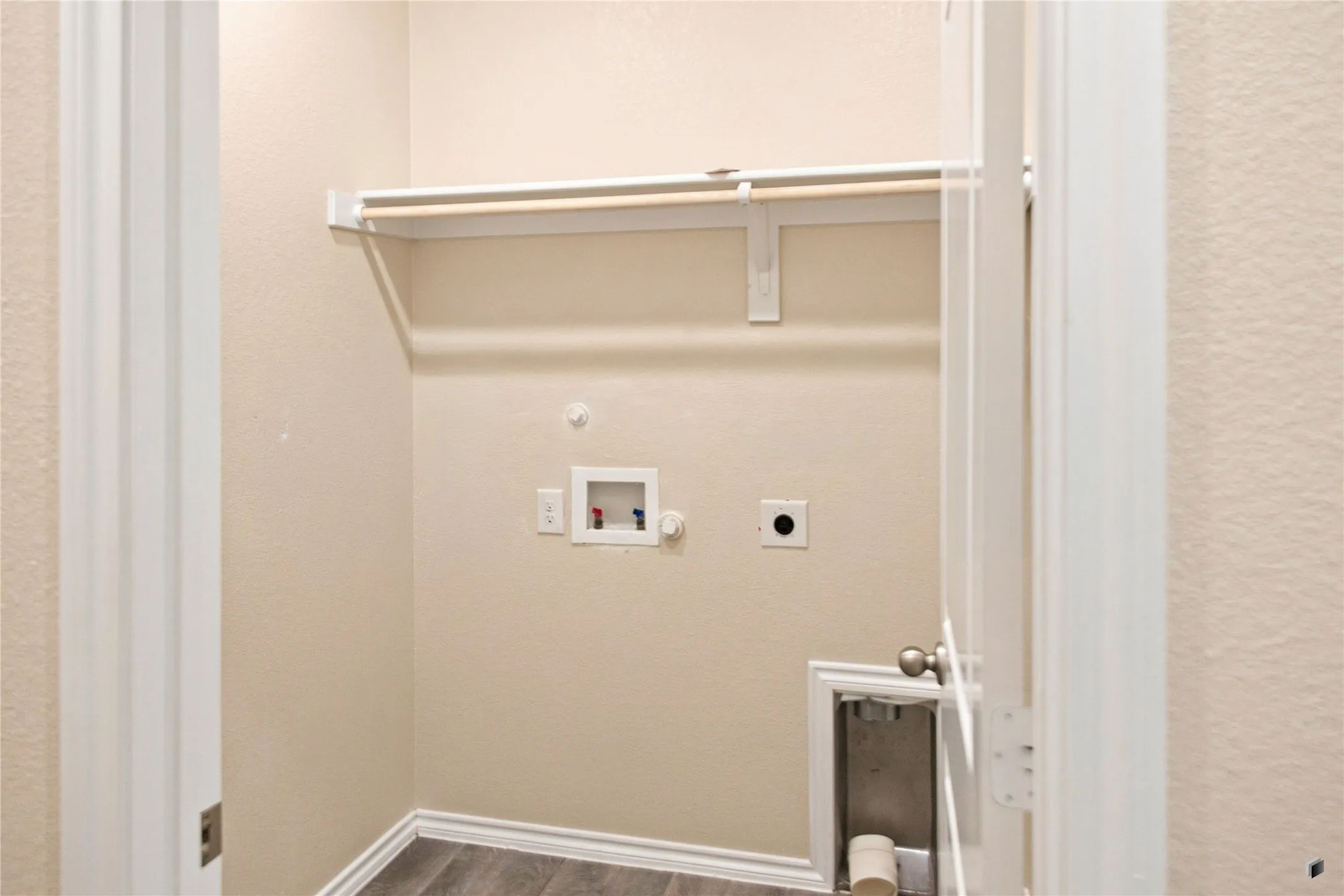 Single Family Residence For Rent in Denton County , 1723 Kenmore Road, Providence Village, Texas 76227, 3 Bedroom, 2 Bathroom, 2 Garage spaces, 1,453 Sqft, built in 2021, mls#21346005, Real Estate Agent in Providence Village, Homes For Rent in Denton county, Homes For Rent in Providence Village, Realtor in Providence Village Texas, Real Estate Brokerage Independent Realty Texas, Luminita Cordes Realtor