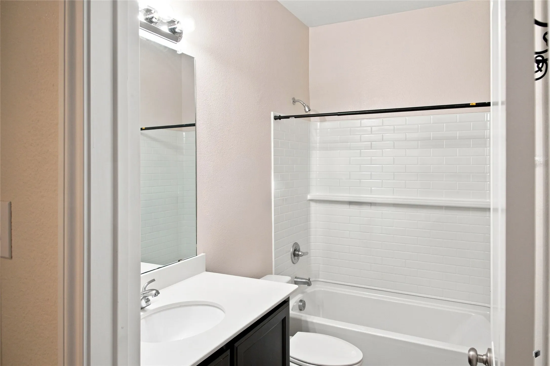 Single Family Residence For Rent in Denton County , 1723 Kenmore Road, Providence Village, Texas 76227, 3 Bedroom, 2 Bathroom, 2 Garage spaces, 1,453 Sqft, built in 2021, mls#21346005, Real Estate Agent in Providence Village, Homes For Rent in Denton county, Homes For Rent in Providence Village, Realtor in Providence Village Texas, Real Estate Brokerage Independent Realty Texas, Luminita Cordes Realtor