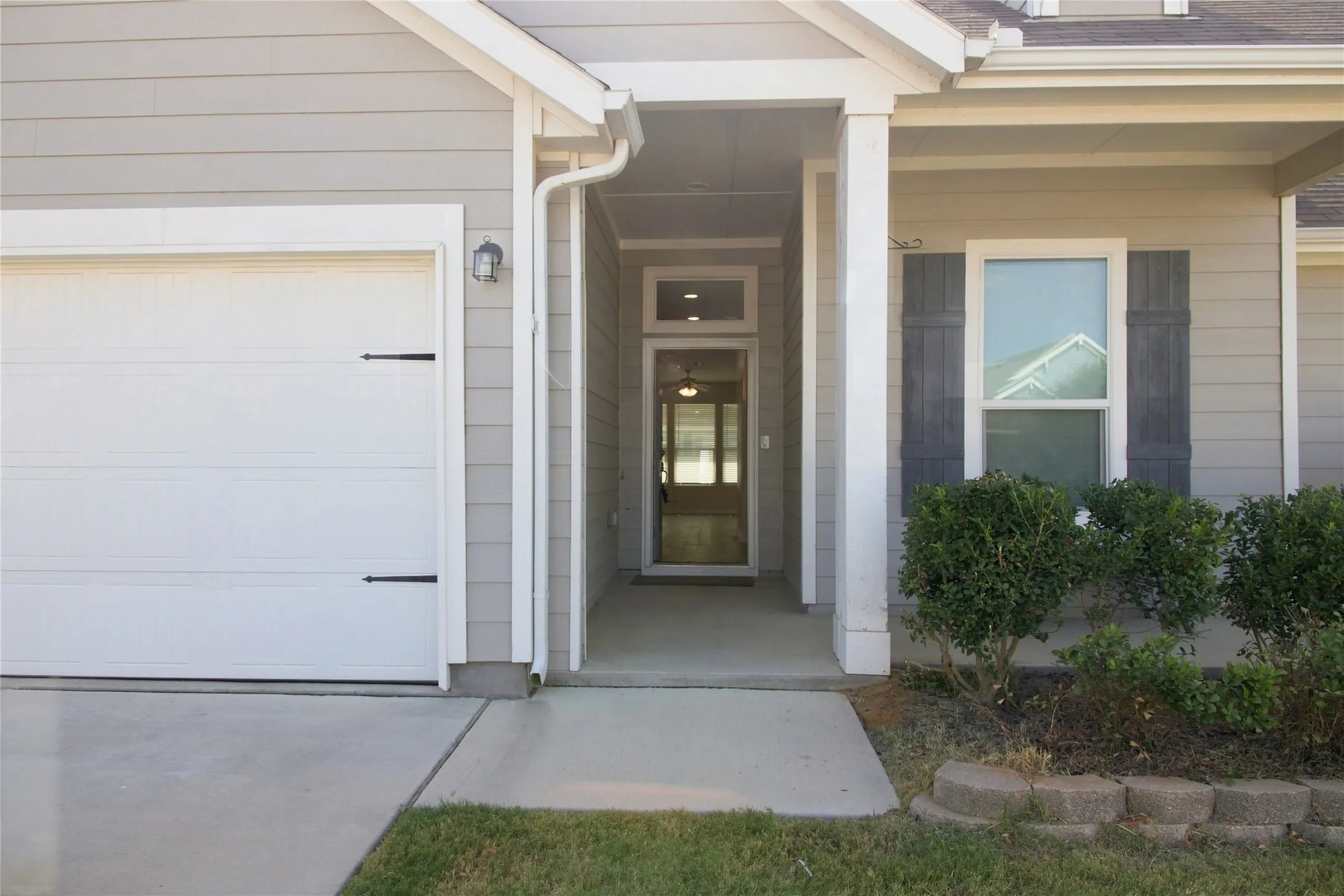 Single Family Residence For Rent in Denton County , 1723 Kenmore Road, Providence Village, Texas 76227, 3 Bedroom, 2 Bathroom, 2 Garage spaces, 1,453 Sqft, built in 2021, mls#21346005, Real Estate Agent in Providence Village, Homes For Rent in Denton county, Homes For Rent in Providence Village, Realtor in Providence Village Texas, Real Estate Brokerage Independent Realty Texas, Luminita Cordes Realtor