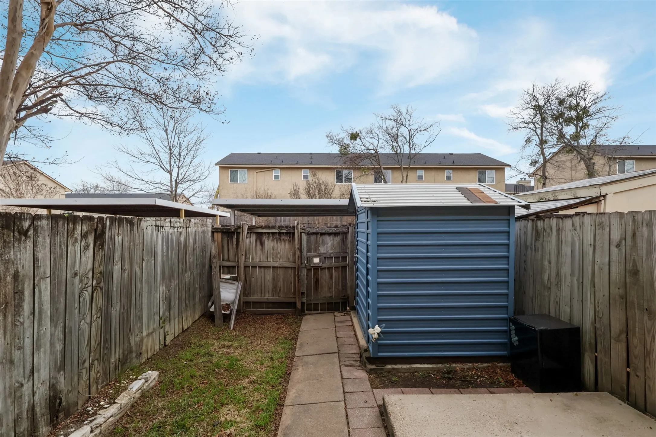 Townhouse For Rent in Dallas County , 2658 Patricia Lane, Garland, Texas 75041, 2 Bedroom, 2 Bathroom, Garage spaces, 918 Sqft, built in 1971, mls#21345755, Real Estate Agent in Garland, Homes For Rent in Dallas county, Homes For Rent in Garland, Realtor in Garland Texas, Real Estate Brokerage Independent Realty Texas, Luminita Cordes Realtor