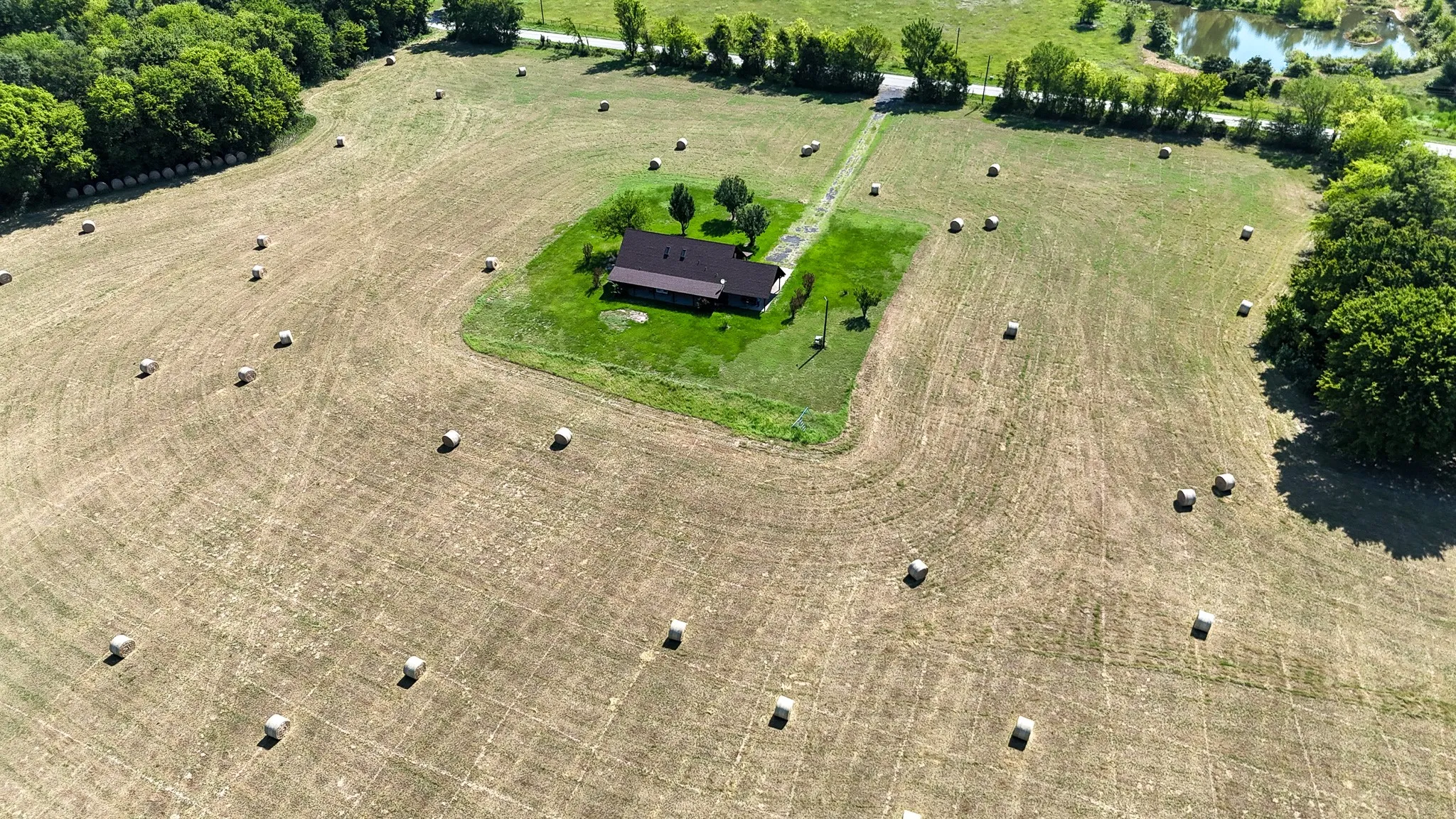 Single Family Residence For Sale in Wood County , 457 County Road 3270, Mineola, Texas 75773, 3 Bedroom, 2 Bathroom, Garage spaces, 2,200 Sqft, built in 2007, mls#21346148, Real Estate Agent in Mineola, Homes For Sale in Wood county, Homes For Sale in Mineola, Realtor in Mineola Texas, Real Estate Brokerage Independent Realty Texas, Luminita Cordes Realtor