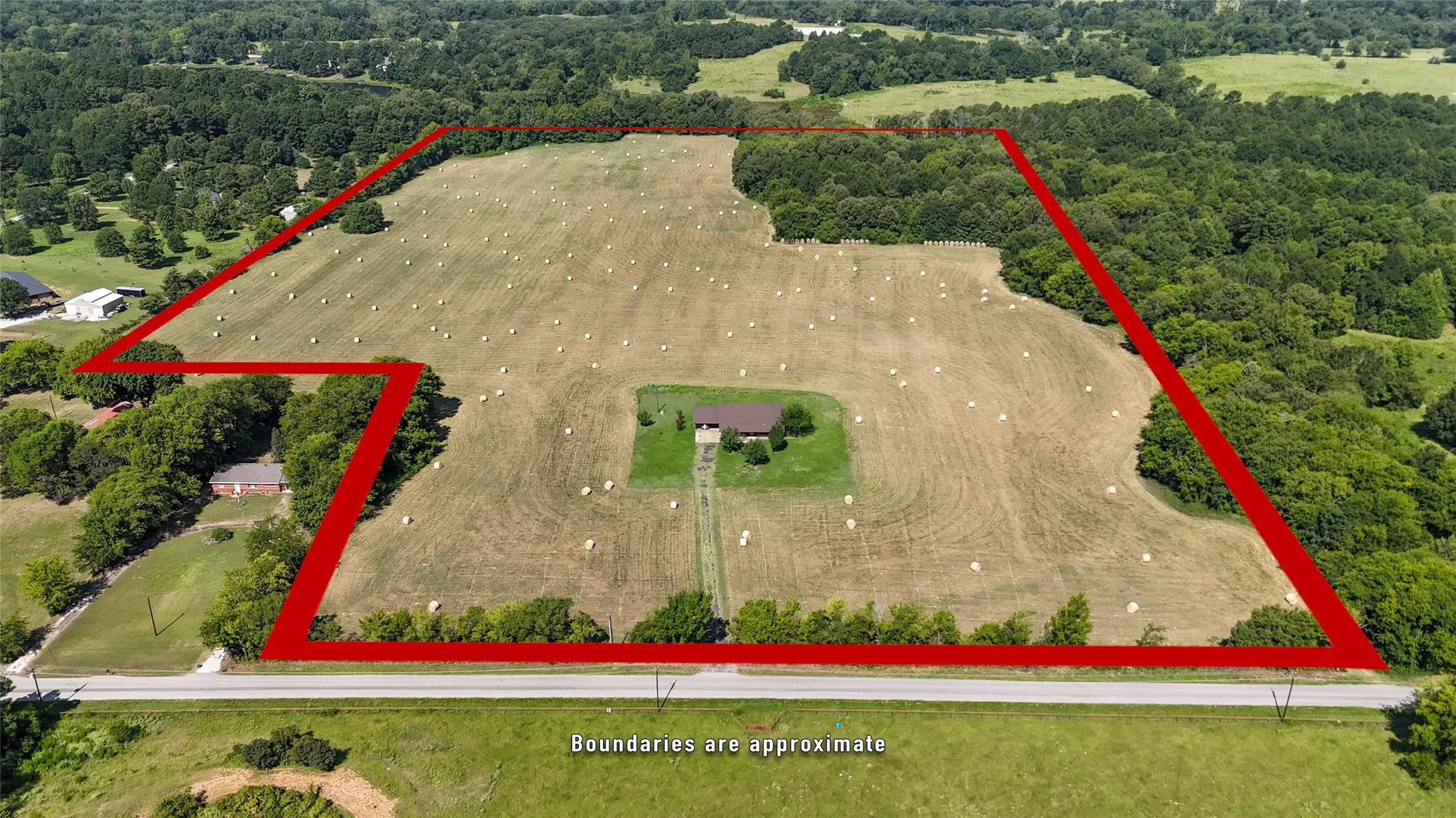 Single Family Residence For Sale in Wood County , 457 County Road 3270, Mineola, Texas 75773, 3 Bedroom, 2 Bathroom, Garage spaces, 2,200 Sqft, built in 2007, mls#21346148, Real Estate Agent in Mineola, Homes For Sale in Wood county, Homes For Sale in Mineola, Realtor in Mineola Texas, Real Estate Brokerage Independent Realty Texas, Luminita Cordes Realtor