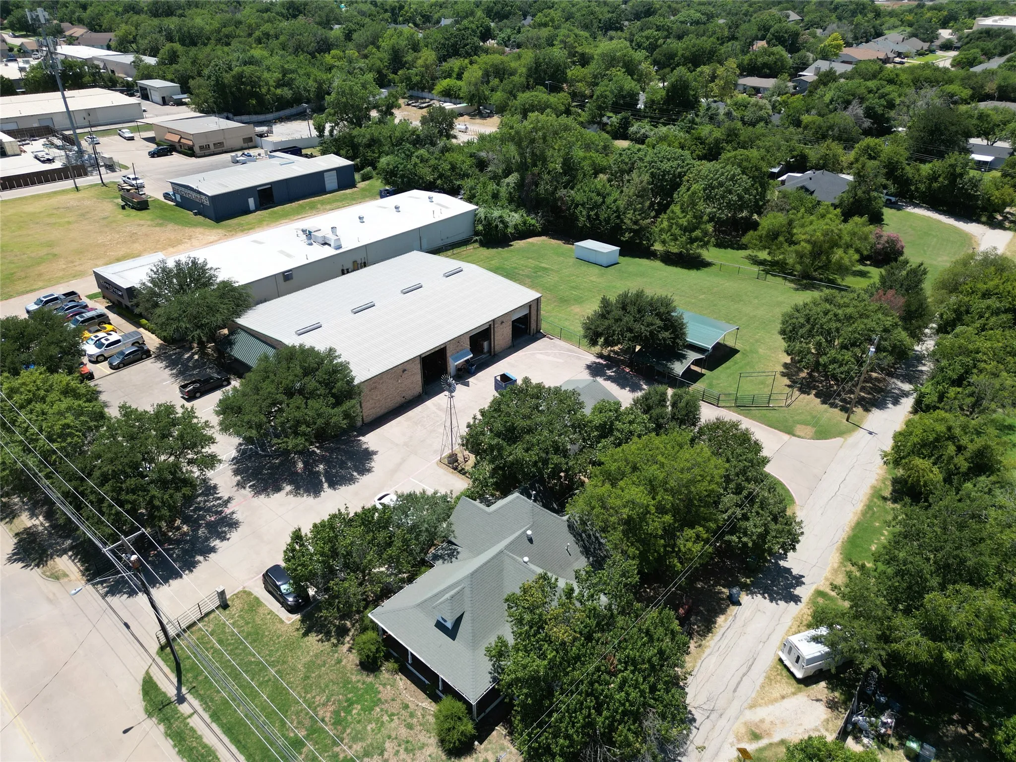 Industrial For Sale in Denton County , 729 N Cowan Avenue, Lewisville, Texas 75057, 0, 0, Garage spaces, 0 Sqft, built in 2002, mls#21345985, Real Estate Agent in Lewisville, Homes For Sale in Denton county, Homes For Sale in Lewisville, Realtor in Lewisville Texas, Real Estate Brokerage Independent Realty Texas, Luminita Cordes Realtor