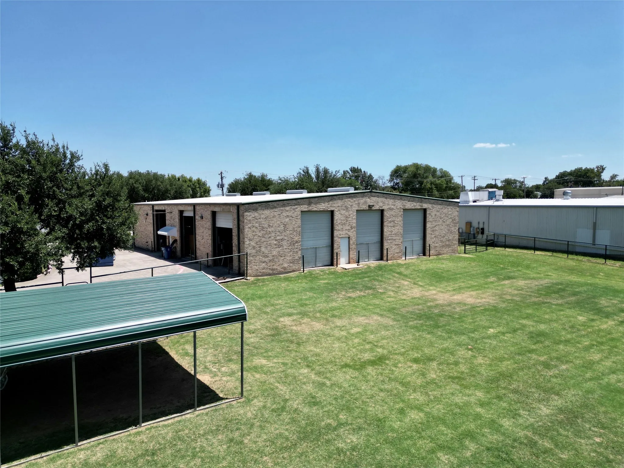 Industrial For Sale in Denton County , 729 N Cowan Avenue, Lewisville, Texas 75057, 0, 0, Garage spaces, 0 Sqft, built in 2002, mls#21345985, Real Estate Agent in Lewisville, Homes For Sale in Denton county, Homes For Sale in Lewisville, Realtor in Lewisville Texas, Real Estate Brokerage Independent Realty Texas, Luminita Cordes Realtor