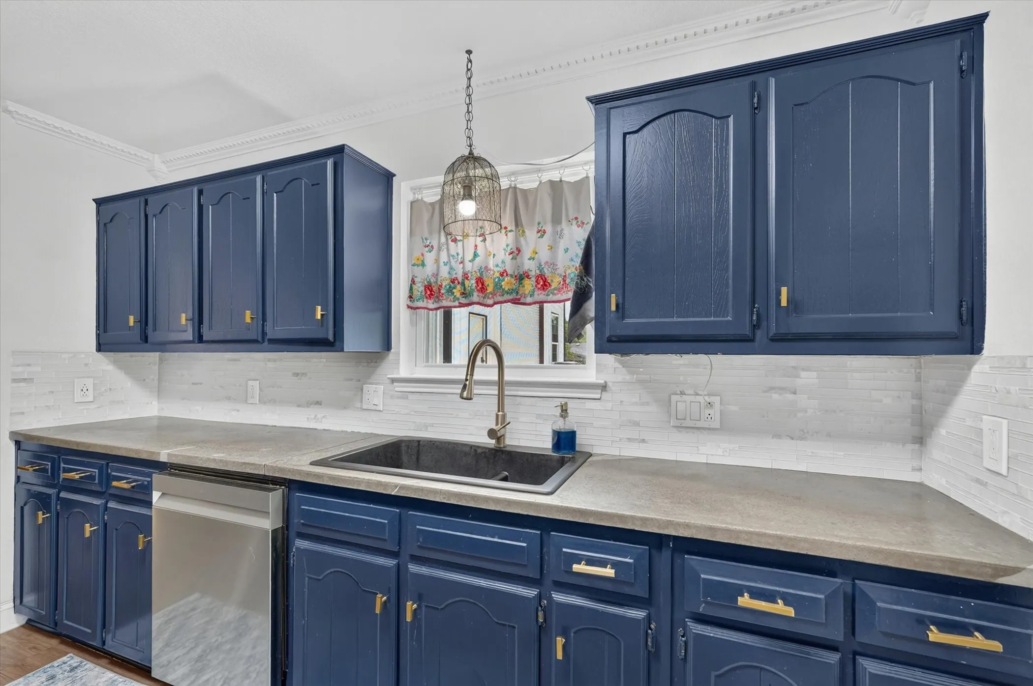 Single Family Residence For Sale in Collin County , 1425 Pioneer Drive, Lowry Crossing, Texas 75069, 2 Bedroom, 1 Bathroom, 2 Garage spaces, 1,400 Sqft, built in 1983, mls#21346172, Real Estate Agent in Lowry Crossing, Homes For Sale in Collin county, Homes For Sale in Lowry Crossing, Realtor in Lowry Crossing Texas, Real Estate Brokerage Independent Realty Texas, Luminita Cordes Realtor