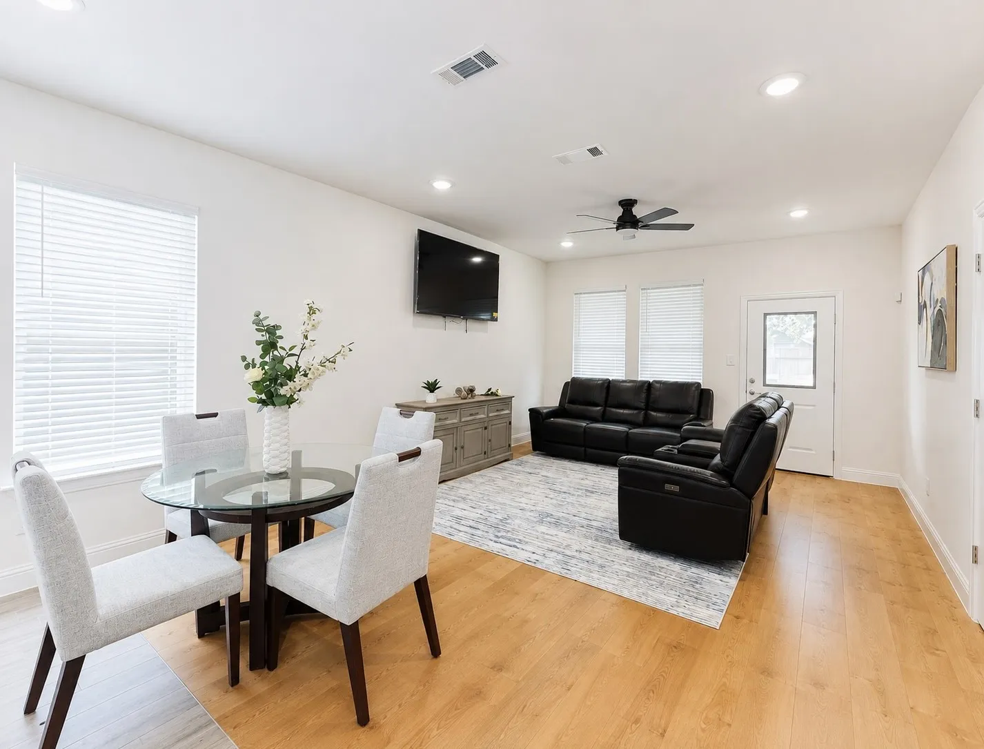 Single Family Residence For Sale in Tarrant County , 900 Marcellus Court, Arlington, Texas 76011, 4 Bedroom, 2 Bathroom, 2 Garage spaces, 1,711 Sqft, built in 2024, Price $550,000, mls#21339840, Real Estate Agent in Arlington, Homes For Sale in Tarrant county, Homes For Sale in Arlington, Realtor in Arlington Texas, Real Estate Brokerage Independent Realty Texas, Luminita Cordes Realtor