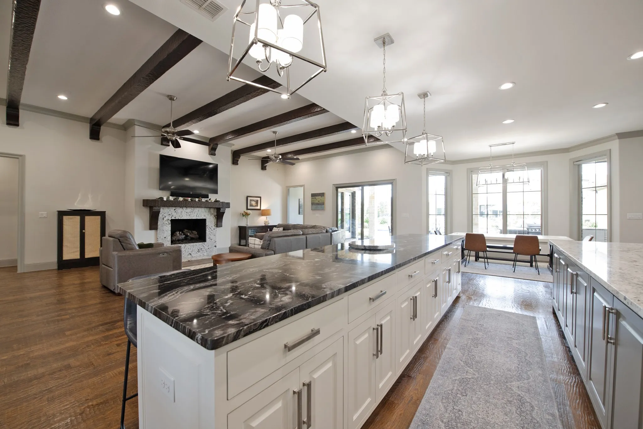 Single Family Residence For Sale in Rockwall County , 306 Renaissance Lane, Heath, Texas 75032, 4 Bedroom, 5 Bathroom, 4 Garage spaces, 5,151 Sqft, built in 2018, mls#21346154, Real Estate Agent in Heath, Homes For Sale in Rockwall county, Homes For Sale in Heath, Realtor in Heath Texas, Real Estate Brokerage Independent Realty Texas, Luminita Cordes Realtor