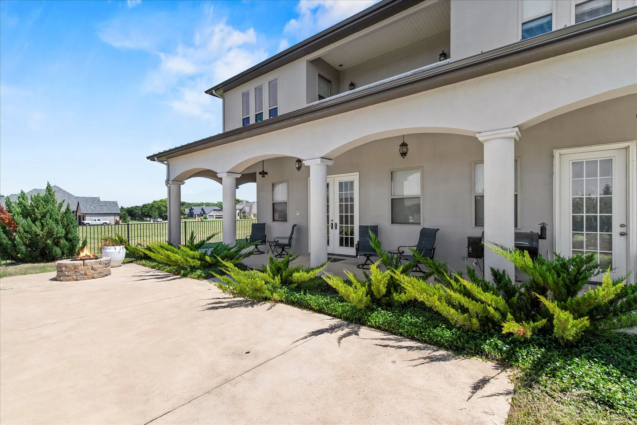 Single Family Residence For Sale in Collin County , 4455 Lake Breeze Drive, Mc Kinney, Texas 75071, 4 Bedroom, 3 Bathroom, 3 Garage spaces, 4,372 Sqft, built in 2014, mls#21305230, Real Estate Agent in Mc Kinney, Homes For Sale in Collin county, Homes For Sale in Mc Kinney, Realtor in Mc Kinney Texas, Real Estate Brokerage Independent Realty Texas, Luminita Cordes Realtor