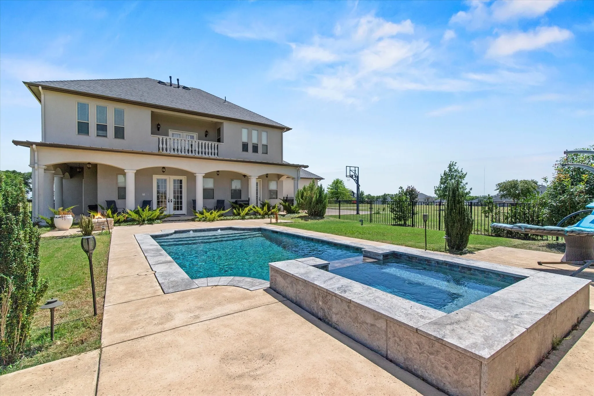 Single Family Residence For Sale in Collin County , 4455 Lake Breeze Drive, Mc Kinney, Texas 75071, 4 Bedroom, 3 Bathroom, 3 Garage spaces, 4,372 Sqft, built in 2014, mls#21305230, Real Estate Agent in Mc Kinney, Homes For Sale in Collin county, Homes For Sale in Mc Kinney, Realtor in Mc Kinney Texas, Real Estate Brokerage Independent Realty Texas, Luminita Cordes Realtor
