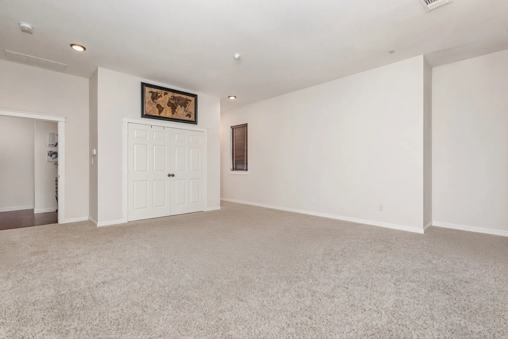 Single Family Residence For Sale in Collin County , 4455 Lake Breeze Drive, Mc Kinney, Texas 75071, 4 Bedroom, 3 Bathroom, 3 Garage spaces, 4,372 Sqft, built in 2014, mls#21305230, Real Estate Agent in Mc Kinney, Homes For Sale in Collin county, Homes For Sale in Mc Kinney, Realtor in Mc Kinney Texas, Real Estate Brokerage Independent Realty Texas, Luminita Cordes Realtor
