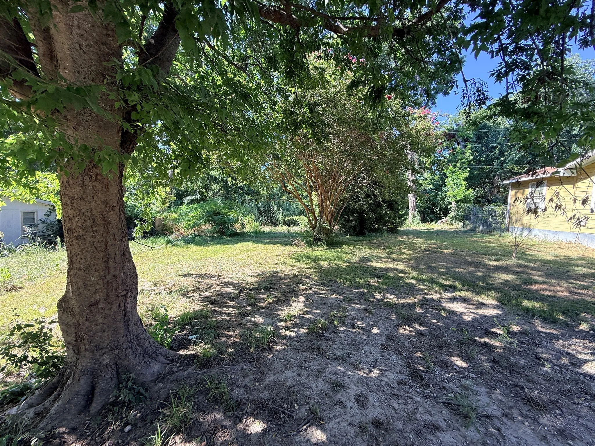 Unimproved Land For Sale in Hunt County , TBD Pueblo, Lone Oak, Texas 75453, 0, 0, Garage spaces, 0 Sqft, built in 0, Price $14,900, mls#21344662, Real Estate Agent in Lone Oak, Homes For Sale in Hunt county, Homes For Sale in Lone Oak, Realtor in Lone Oak Texas, Real Estate Brokerage Independent Realty Texas, Luminita Cordes Realtor