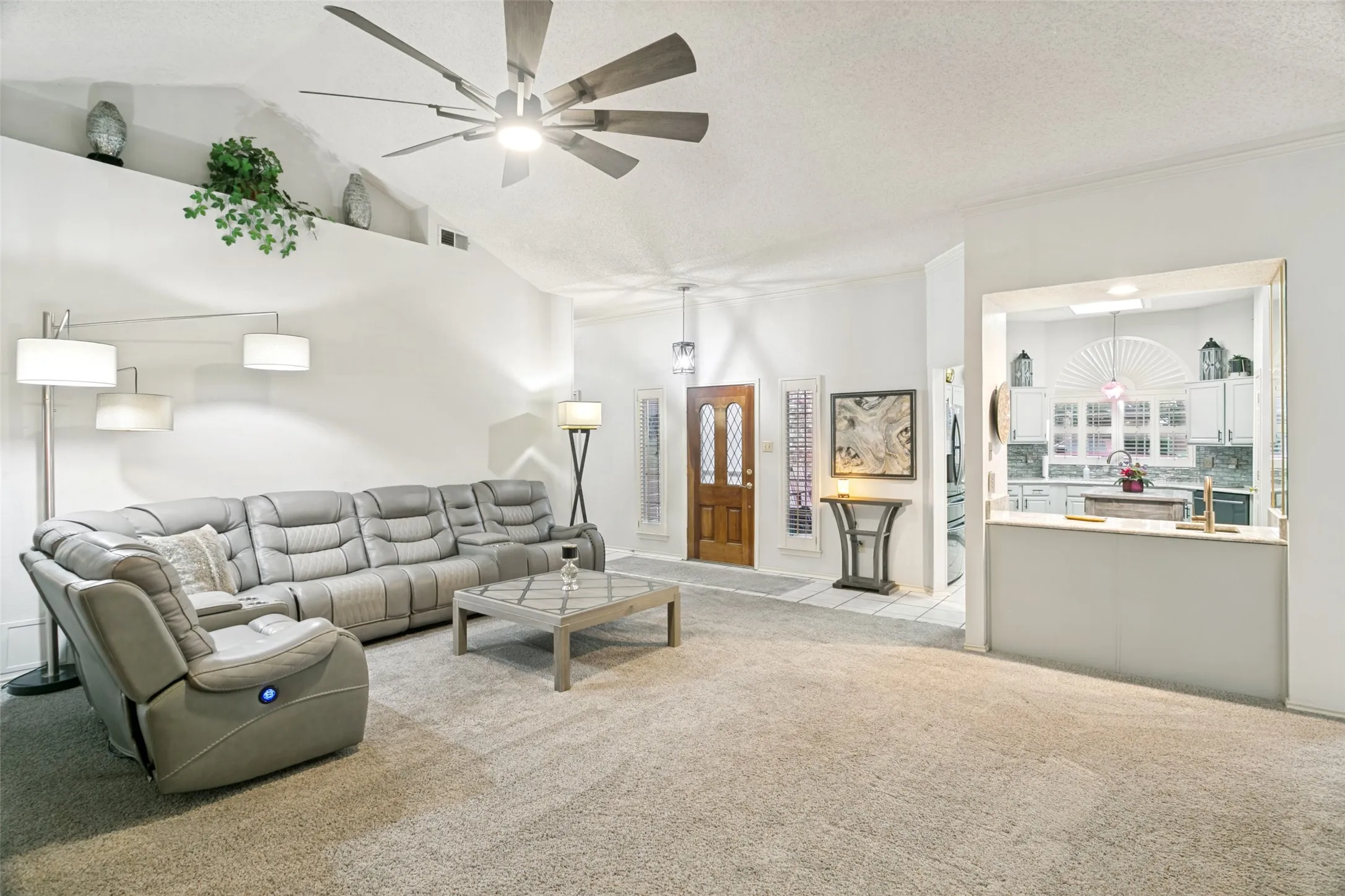 Single Family Residence For Sale in Denton County , 521 Millican Drive, Lewisville, Texas 75057, 3 Bedroom, 2 Bathroom, 2 Garage spaces, 1,750 Sqft, built in 1986, mls#21343546, Real Estate Agent in Lewisville, Homes For Sale in Denton county, Homes For Sale in Lewisville, Realtor in Lewisville Texas, Real Estate Brokerage Independent Realty Texas, Luminita Cordes Realtor