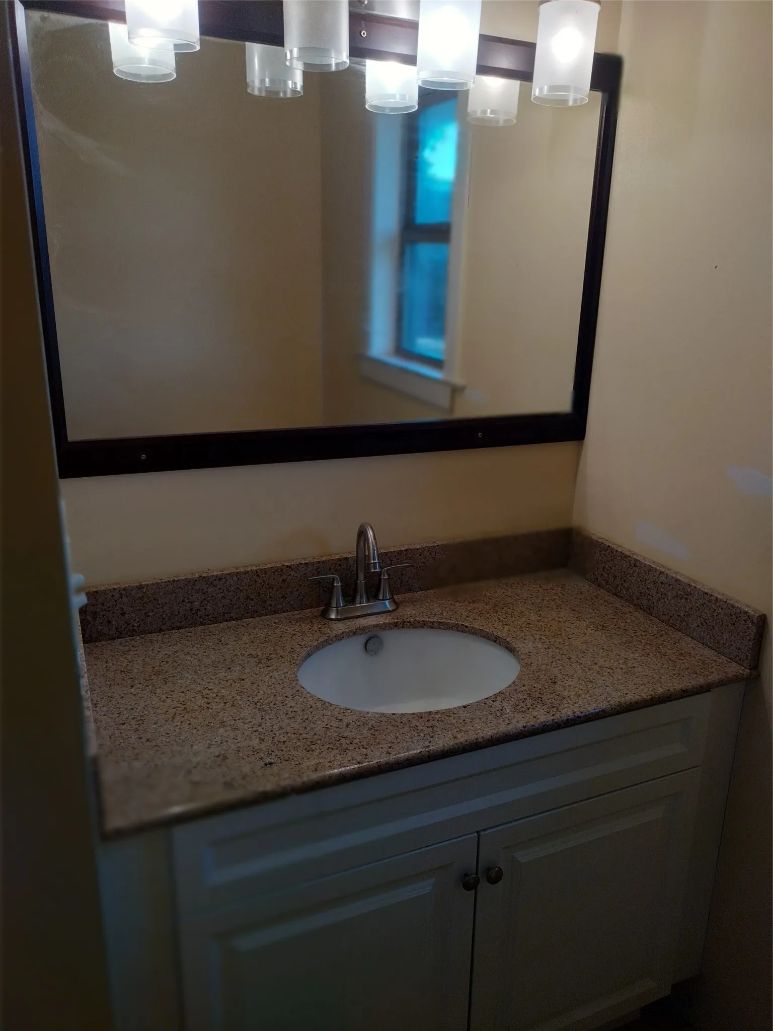 Single Family Residence For Sale in Johnson County , 202 SW Cindy Lane, Burleson, Texas 76028, 5 Bedrooms, 4 Bathrooms, 2 Garage spaces, 2,743 Sqft, built in 1963, Price $369,000, mls#21345693, Real Estate Agent in Burleson, Homes For Sale in Johnson county, Homes For Sale in Burleson, Realtor in Burleson Texas, Real Estate Brokerage Independent Realty Texas, Luminita Cordes Realtor