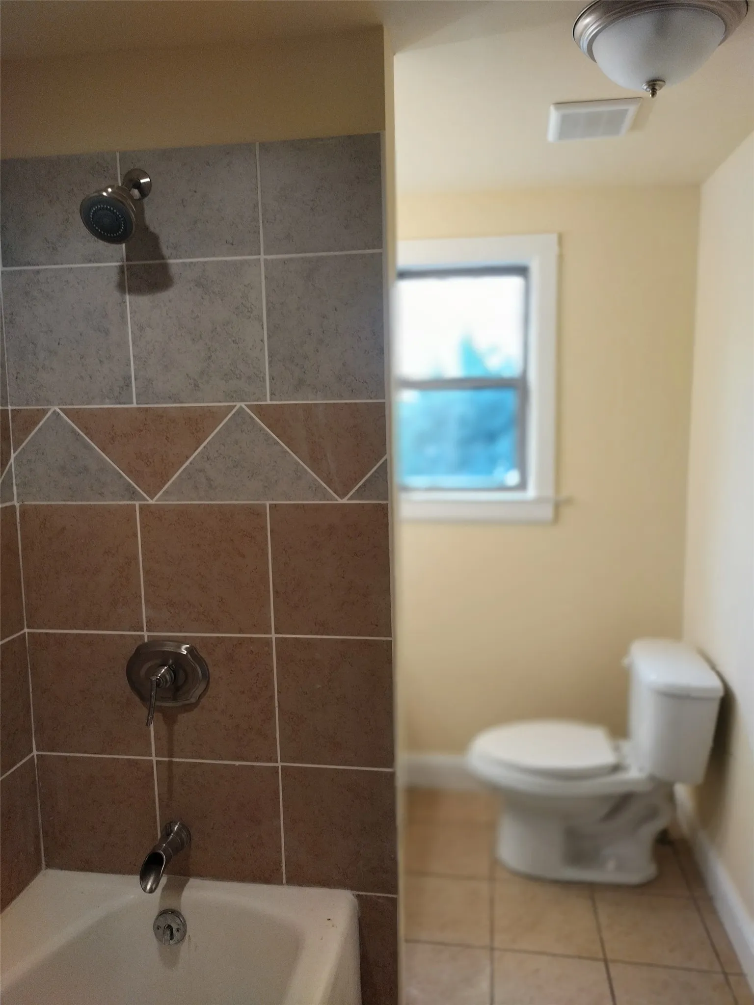 Single Family Residence For Sale in Johnson County , 202 SW Cindy Lane, Burleson, Texas 76028, 5 Bedrooms, 4 Bathrooms, 2 Garage spaces, 2,743 Sqft, built in 1963, Price $369,000, mls#21345693, Real Estate Agent in Burleson, Homes For Sale in Johnson county, Homes For Sale in Burleson, Realtor in Burleson Texas, Real Estate Brokerage Independent Realty Texas, Luminita Cordes Realtor