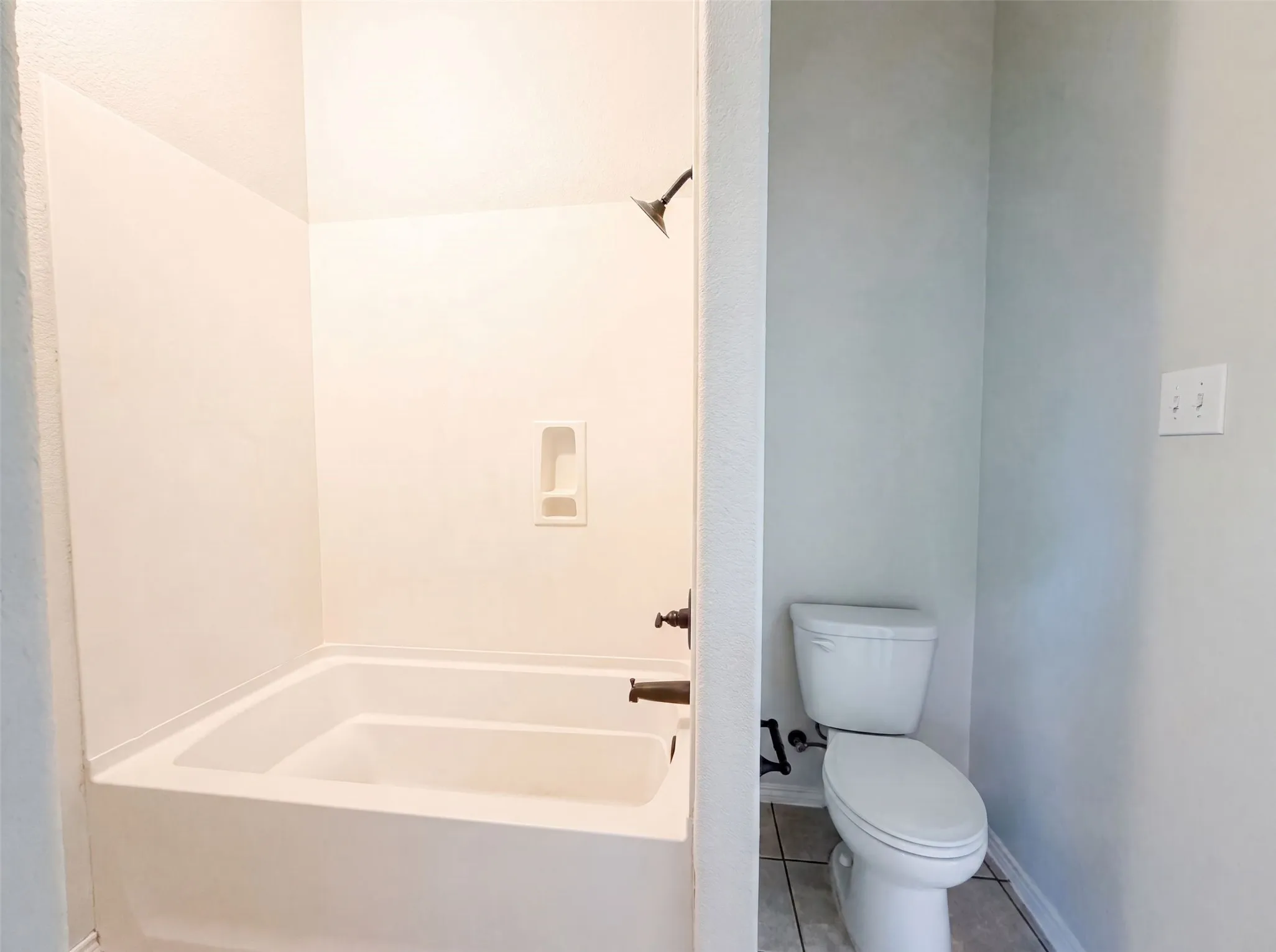 Single Family Residence For Sale in Tarrant County , 11920 Hassop Lane, Burleson, Texas 76028, 4 Bedroom, 2 Bathroom, 2 Garage spaces, 2,058 Sqft, built in 2016, mls#21346193, Real Estate Agent in Burleson, Homes For Sale in Tarrant county, Homes For Sale in Burleson, Realtor in Burleson Texas, Real Estate Brokerage Independent Realty Texas, Luminita Cordes Realtor