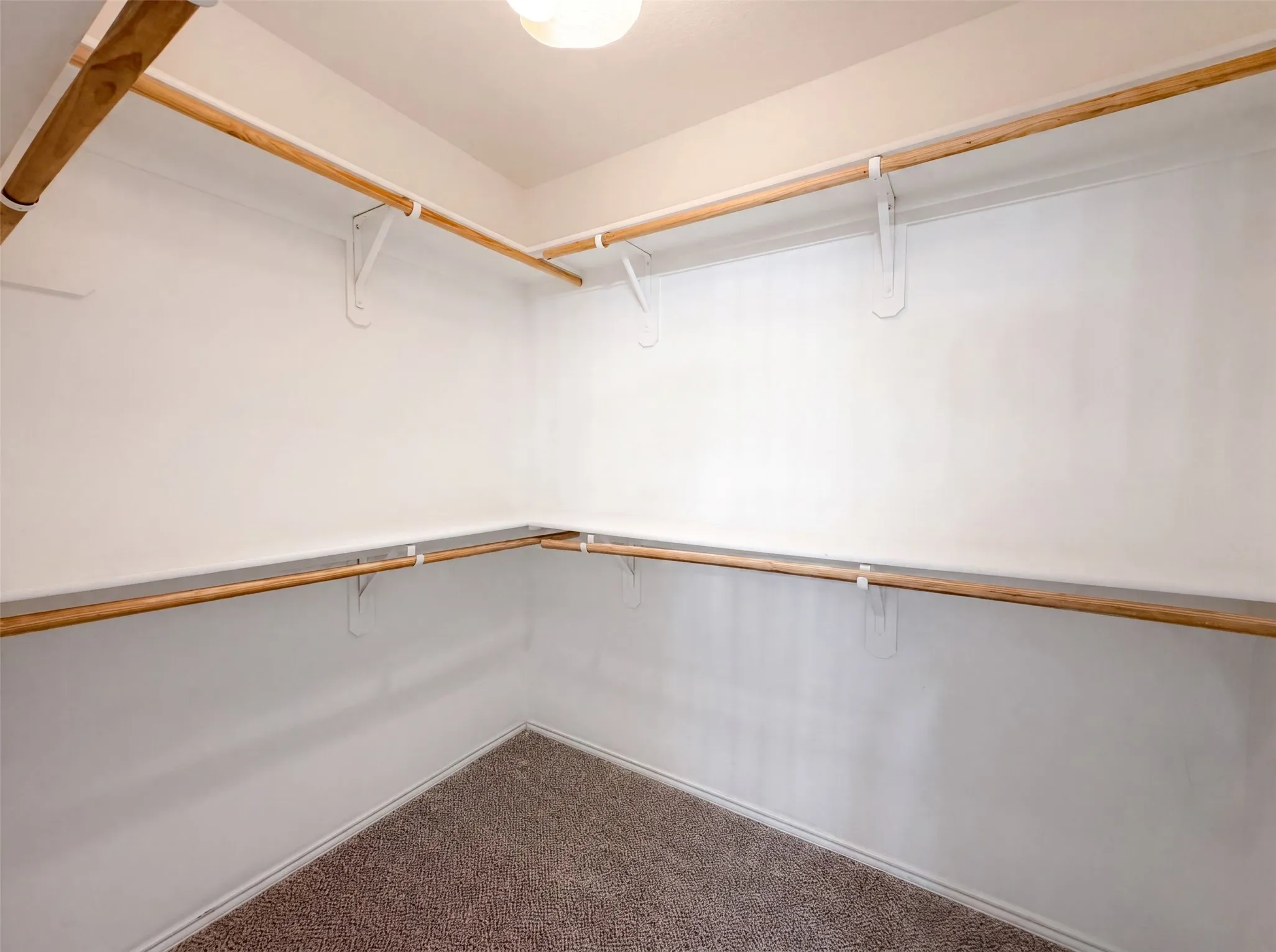 Single Family Residence For Sale in Tarrant County , 11920 Hassop Lane, Burleson, Texas 76028, 4 Bedroom, 2 Bathroom, 2 Garage spaces, 2,058 Sqft, built in 2016, mls#21346193, Real Estate Agent in Burleson, Homes For Sale in Tarrant county, Homes For Sale in Burleson, Realtor in Burleson Texas, Real Estate Brokerage Independent Realty Texas, Luminita Cordes Realtor