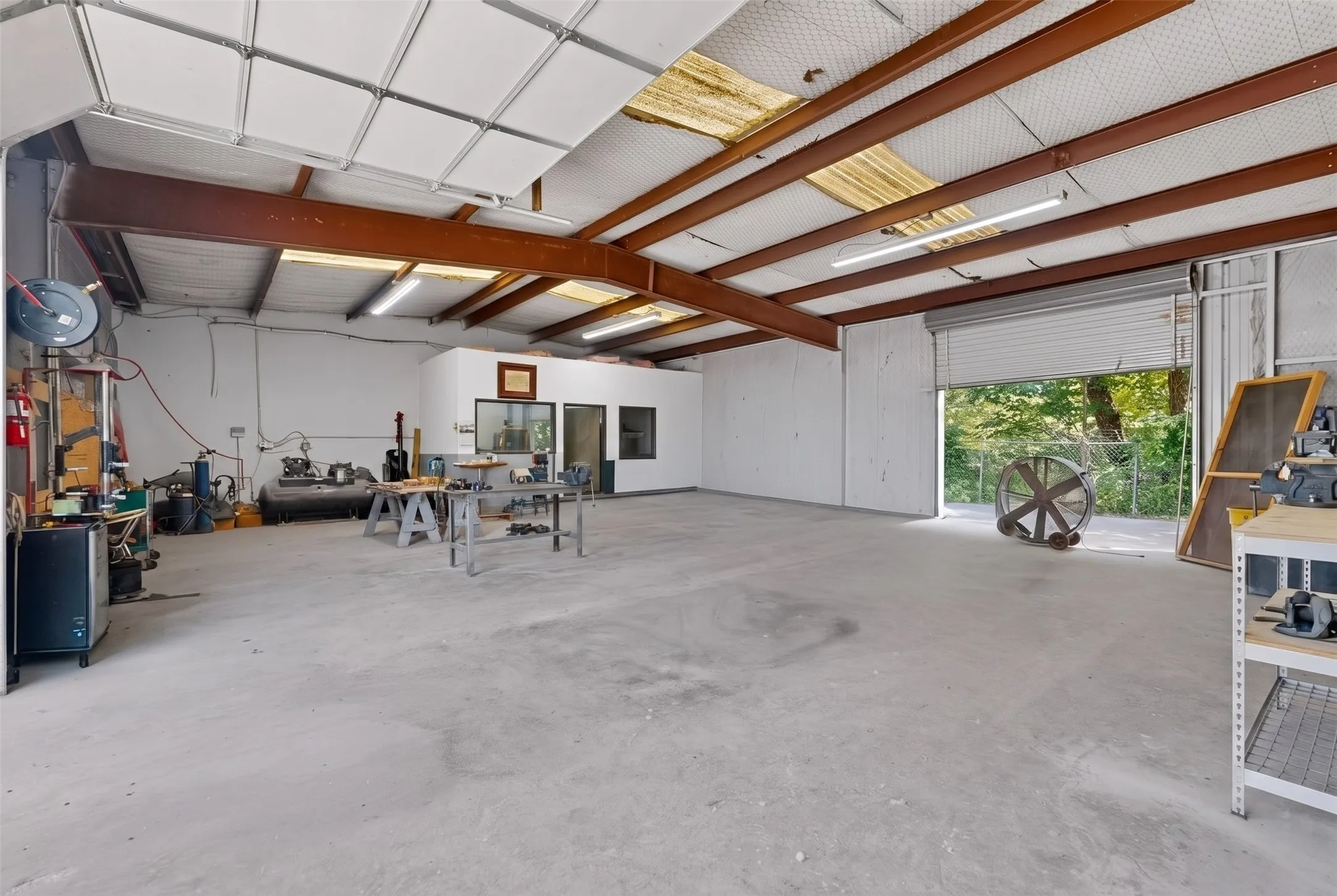 Business For Sale in Kaufman County , 1118 E Moore Avenue, Terrell, Texas 75160, 0, 0, Garage spaces, 0 Sqft, built in 1985, Price $795,000, mls#21311879, Real Estate Agent in Terrell, Homes For Sale in Kaufman county, Homes For Sale in Terrell, Realtor in Terrell Texas, Real Estate Brokerage Independent Realty Texas, Luminita Cordes Realtor