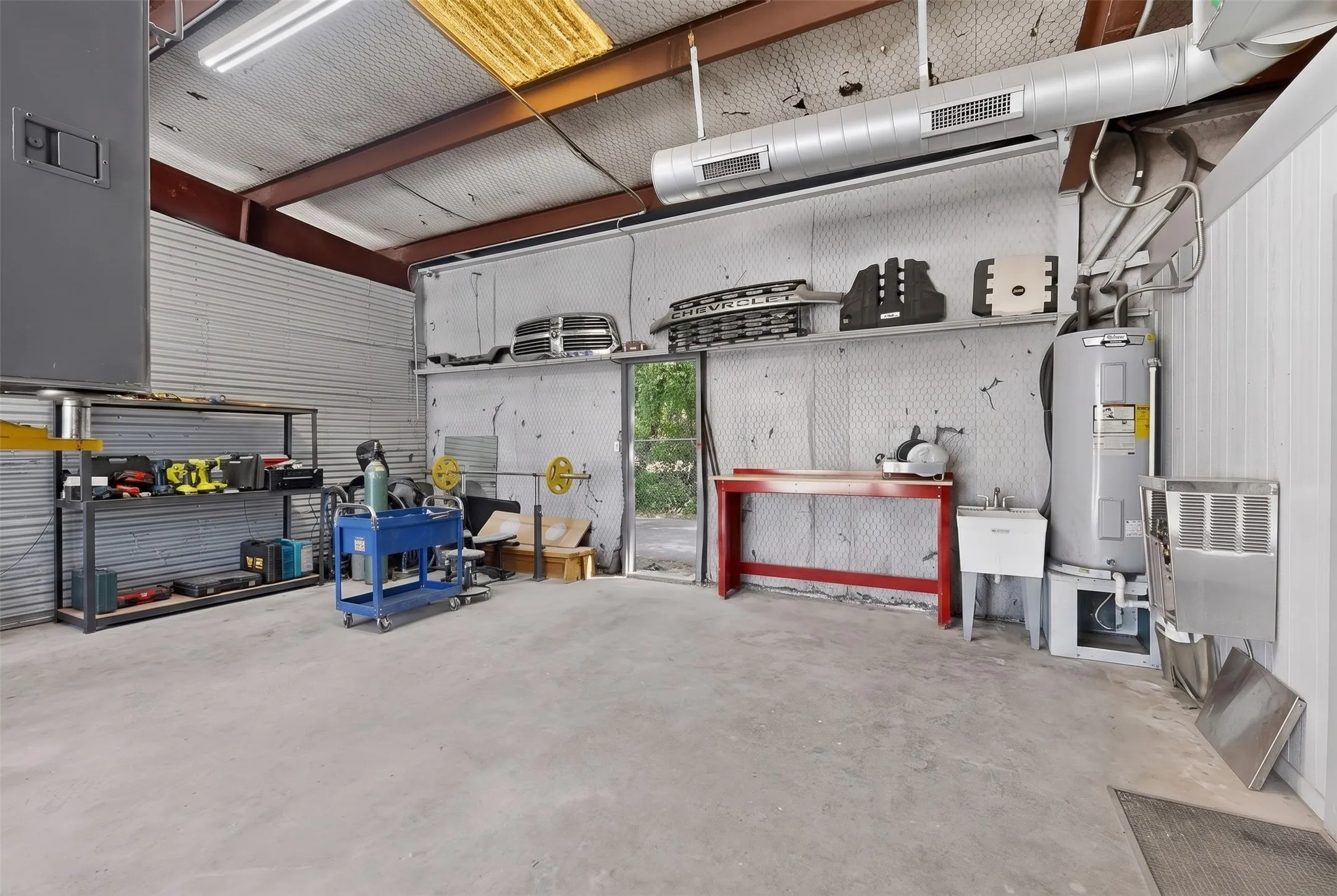 Business For Sale in Kaufman County , 1118 E Moore Avenue, Terrell, Texas 75160, 0, 0, Garage spaces, 0 Sqft, built in 1985, Price $795,000, mls#21311879, Real Estate Agent in Terrell, Homes For Sale in Kaufman county, Homes For Sale in Terrell, Realtor in Terrell Texas, Real Estate Brokerage Independent Realty Texas, Luminita Cordes Realtor