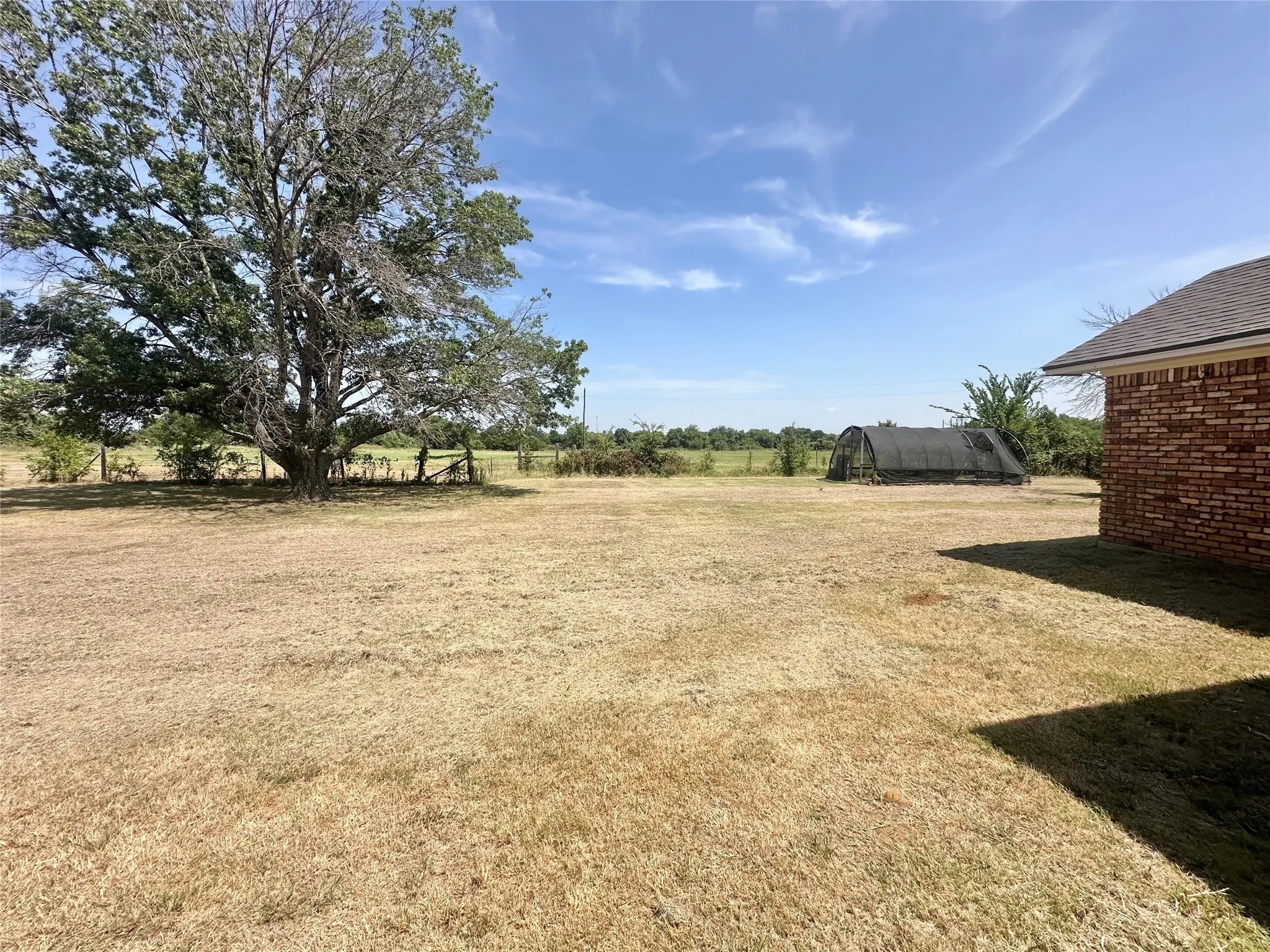 Single Family Residence For Rent in Denton County , 2829 Bailey Lane, Aubrey, Texas 76227, 4 Bedroom, 2 Bathroom, 2 Garage spaces, 3,069 Sqft, built in 1975, mls#21346091, Real Estate Agent in Aubrey, Homes For Rent in Denton county, Homes For Rent in Aubrey, Realtor in Aubrey Texas, Real Estate Brokerage Independent Realty Texas, Luminita Cordes Realtor