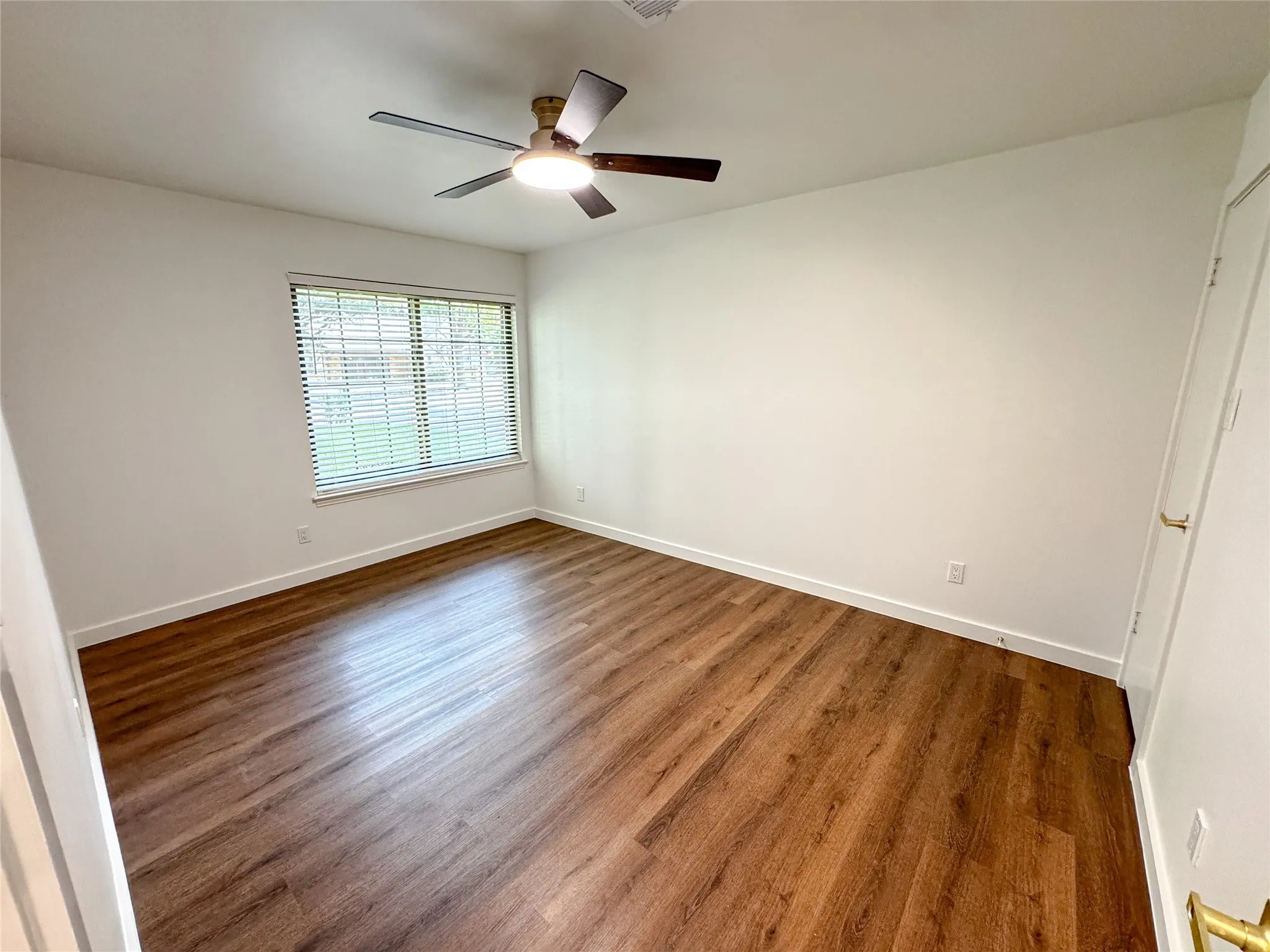 Single Family Residence For Sale in Denton County , 705 Magnolia Street, Denton, Texas 76201, 4 Bedroom, 3 Bathroom, 2 Garage spaces, 2,240 Sqft, built in 1976, mls#21341867, Real Estate Agent in Denton, Homes For Sale in Denton county, Homes For Sale in Denton, Realtor in Denton Texas, Real Estate Brokerage Independent Realty Texas, Luminita Cordes Realtor