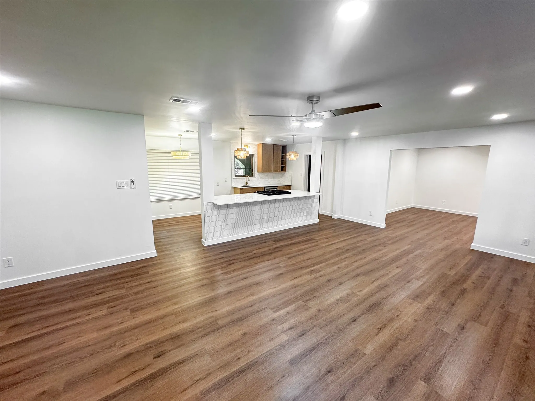 Single Family Residence For Sale in Denton County , 705 Magnolia Street, Denton, Texas 76201, 4 Bedroom, 3 Bathroom, 2 Garage spaces, 2,240 Sqft, built in 1976, mls#21341867, Real Estate Agent in Denton, Homes For Sale in Denton county, Homes For Sale in Denton, Realtor in Denton Texas, Real Estate Brokerage Independent Realty Texas, Luminita Cordes Realtor
