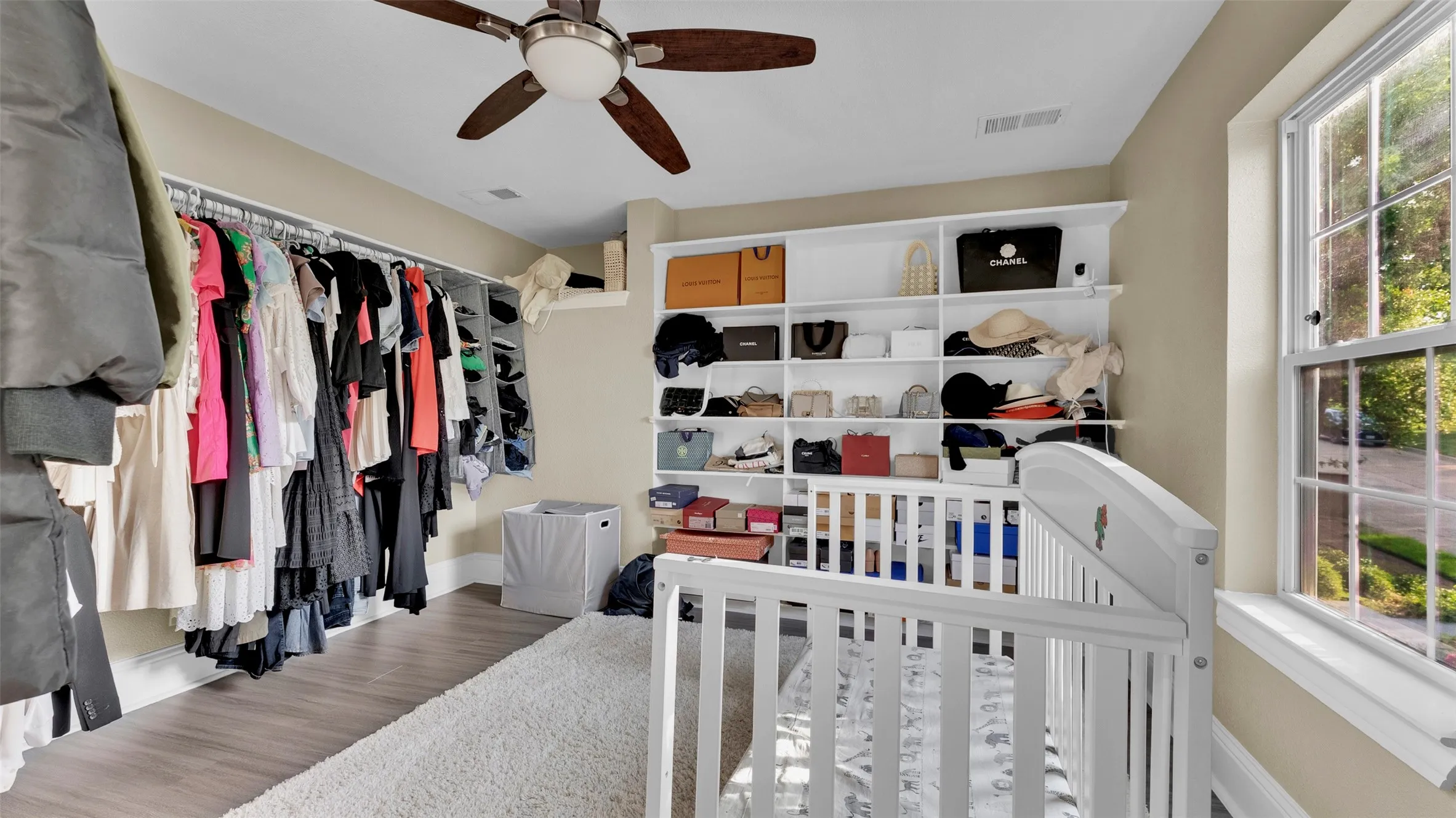 Lux Walkin Closet