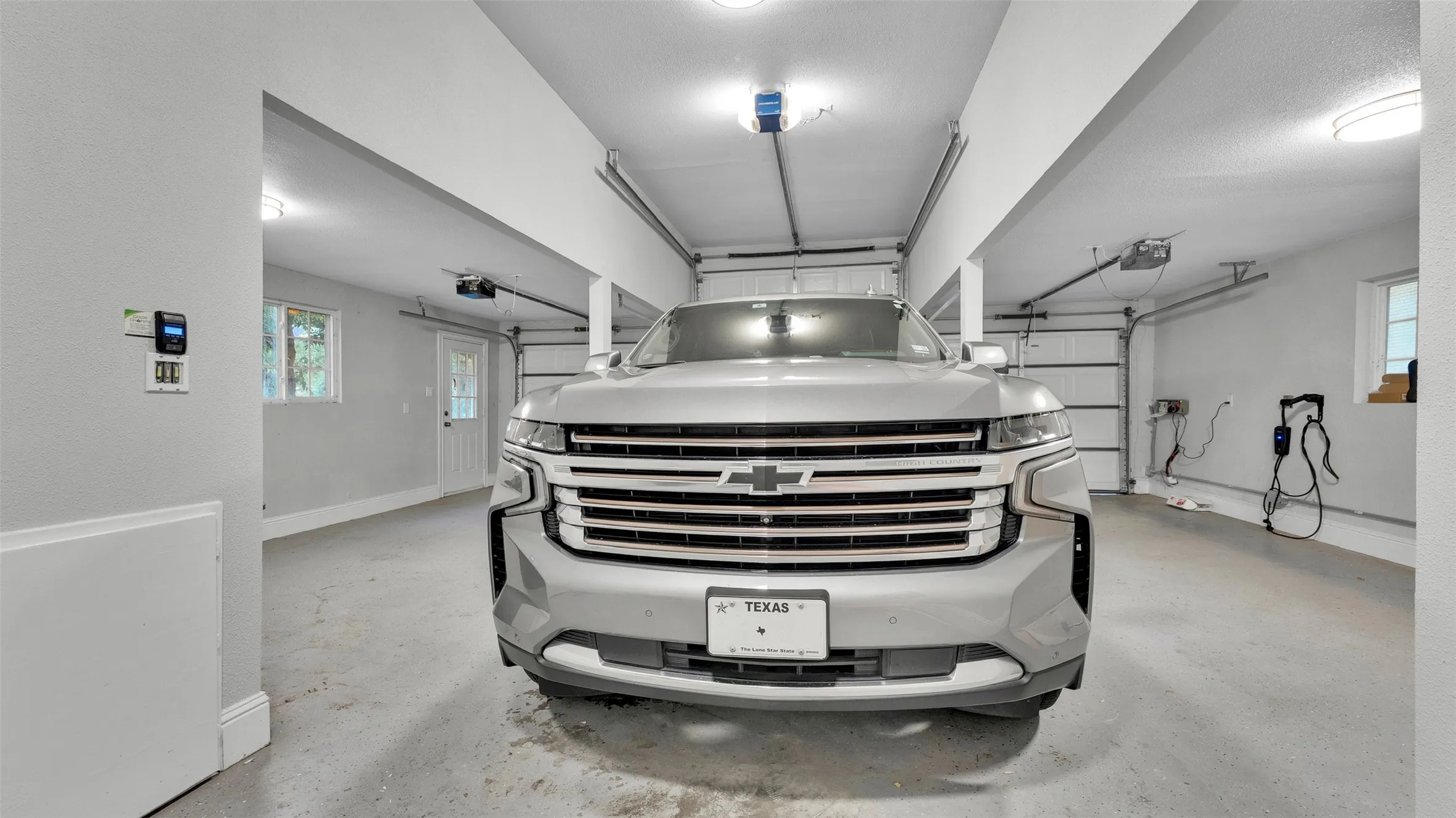 4* Car Garage (2 small)