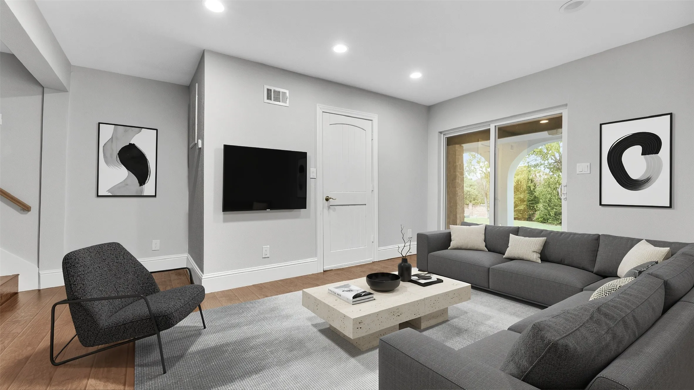 Living Virtually Staged