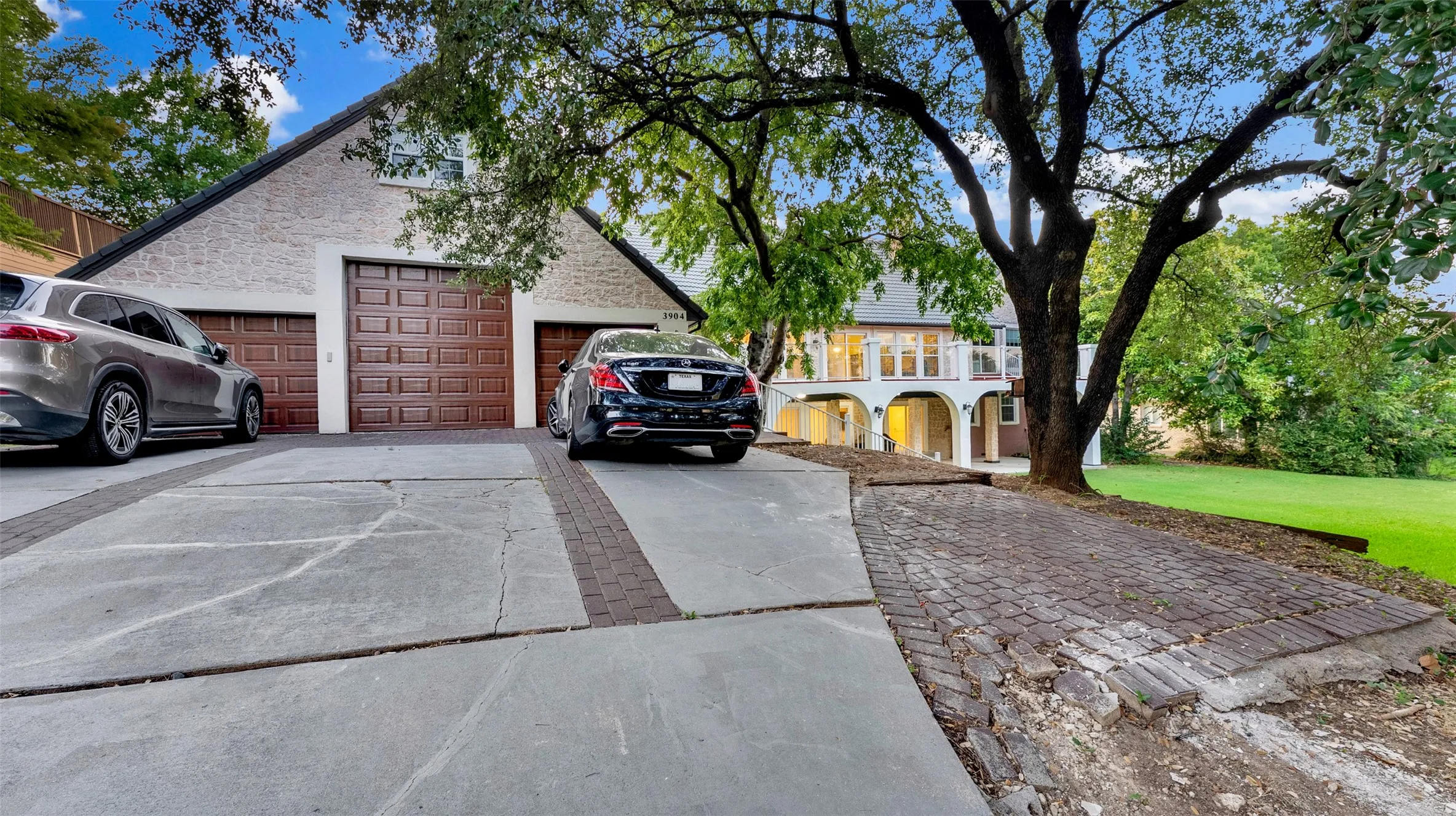 Garage View