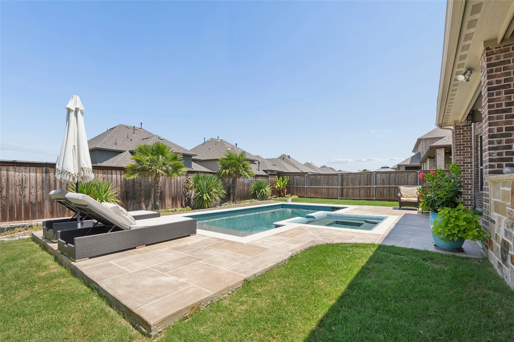 Single Family Residence For Sale in Collin County , 771 Dover Drive, Prosper, Texas 75078, 4 Bedroom, 5 Bathroom, 3 Garage spaces, 3,382 Sqft, built in 2018, mls#21345279, Real Estate Agent in Prosper, Homes For Sale in Collin county, Homes For Sale in Prosper, Realtor in Prosper Texas, Real Estate Brokerage Independent Realty Texas, Luminita Cordes Realtor