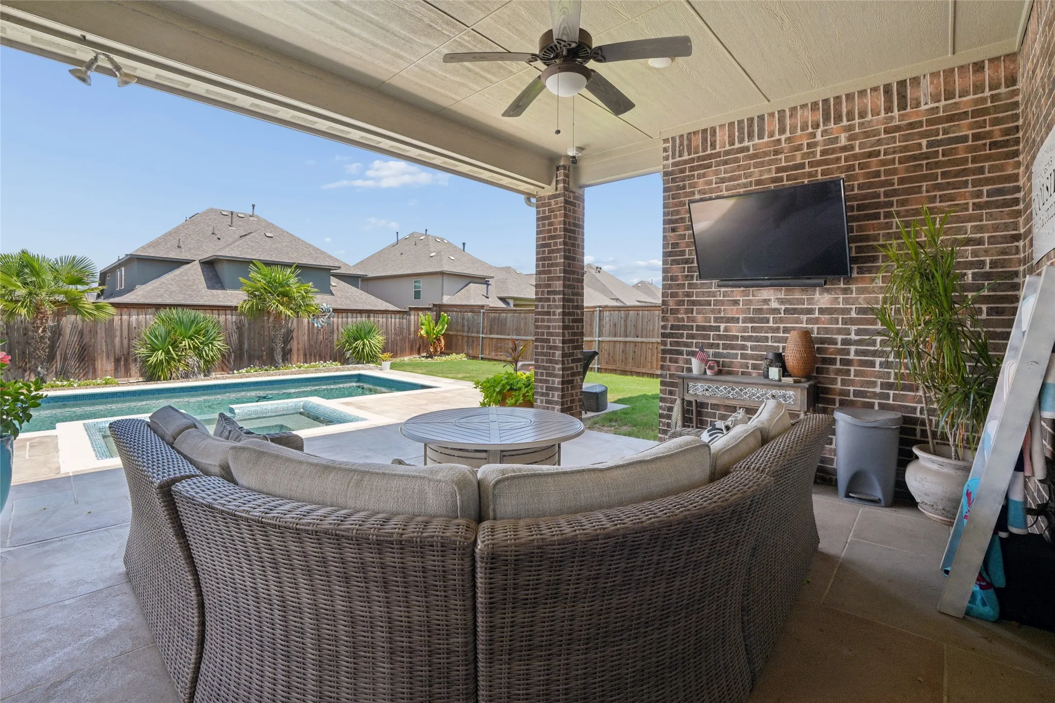 Single Family Residence For Sale in Collin County , 771 Dover Drive, Prosper, Texas 75078, 4 Bedroom, 5 Bathroom, 3 Garage spaces, 3,382 Sqft, built in 2018, mls#21345279, Real Estate Agent in Prosper, Homes For Sale in Collin county, Homes For Sale in Prosper, Realtor in Prosper Texas, Real Estate Brokerage Independent Realty Texas, Luminita Cordes Realtor
