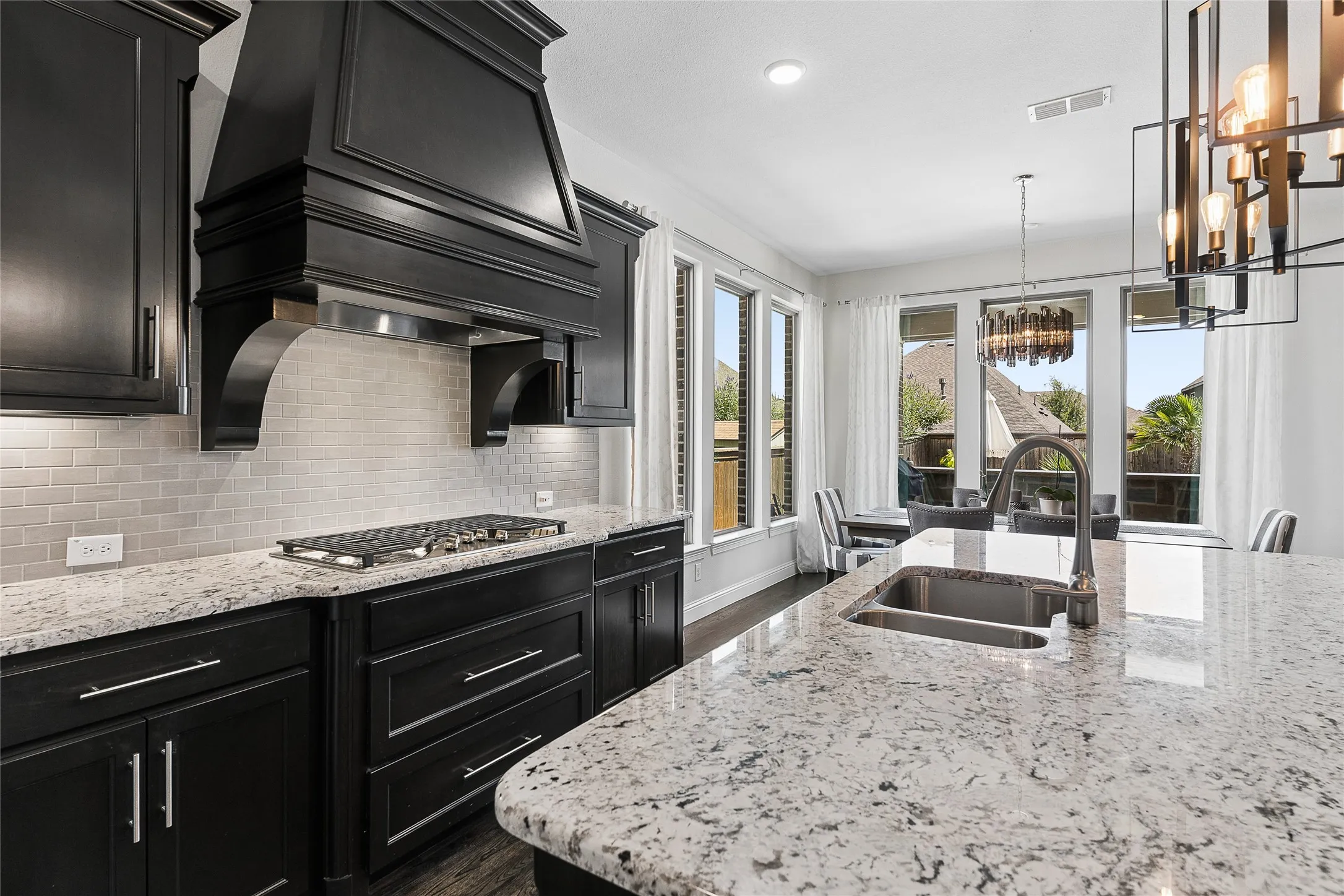 Single Family Residence For Sale in Collin County , 771 Dover Drive, Prosper, Texas 75078, 4 Bedroom, 5 Bathroom, 3 Garage spaces, 3,382 Sqft, built in 2018, mls#21345279, Real Estate Agent in Prosper, Homes For Sale in Collin county, Homes For Sale in Prosper, Realtor in Prosper Texas, Real Estate Brokerage Independent Realty Texas, Luminita Cordes Realtor