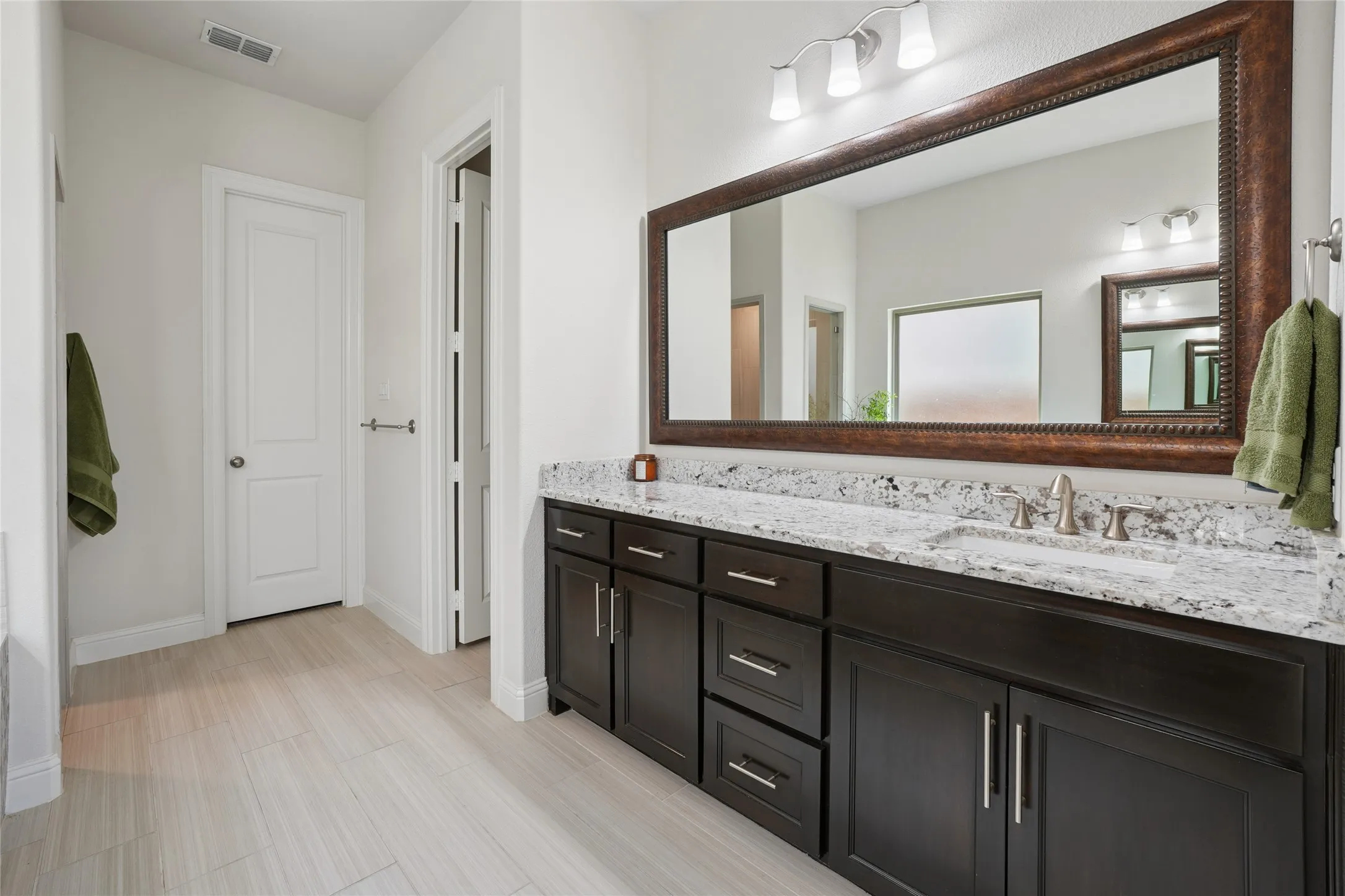 Single Family Residence For Sale in Collin County , 771 Dover Drive, Prosper, Texas 75078, 4 Bedroom, 5 Bathroom, 3 Garage spaces, 3,382 Sqft, built in 2018, mls#21345279, Real Estate Agent in Prosper, Homes For Sale in Collin county, Homes For Sale in Prosper, Realtor in Prosper Texas, Real Estate Brokerage Independent Realty Texas, Luminita Cordes Realtor
