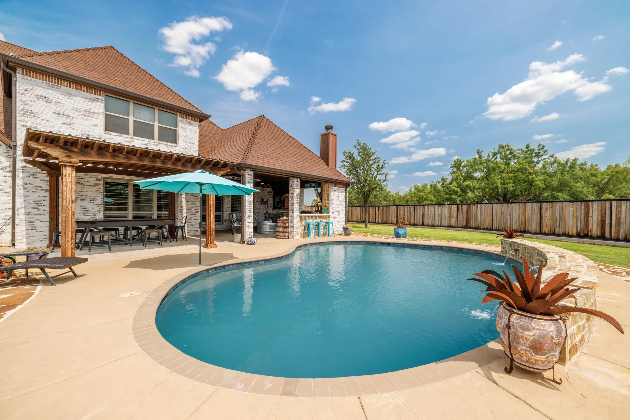 Single Family Residence For Sale in Taylor County , 1126 Iberis Road S, Tuscola, Texas 79562, 5 Bedroom, 4 Bathroom, 3 Garage spaces, 4,701 Sqft, built in 2013, mls#21346221, Real Estate Agent in Tuscola, Homes For Sale in Taylor county, Homes For Sale in Tuscola, Realtor in Tuscola Texas, Real Estate Brokerage Independent Realty Texas, Luminita Cordes Realtor