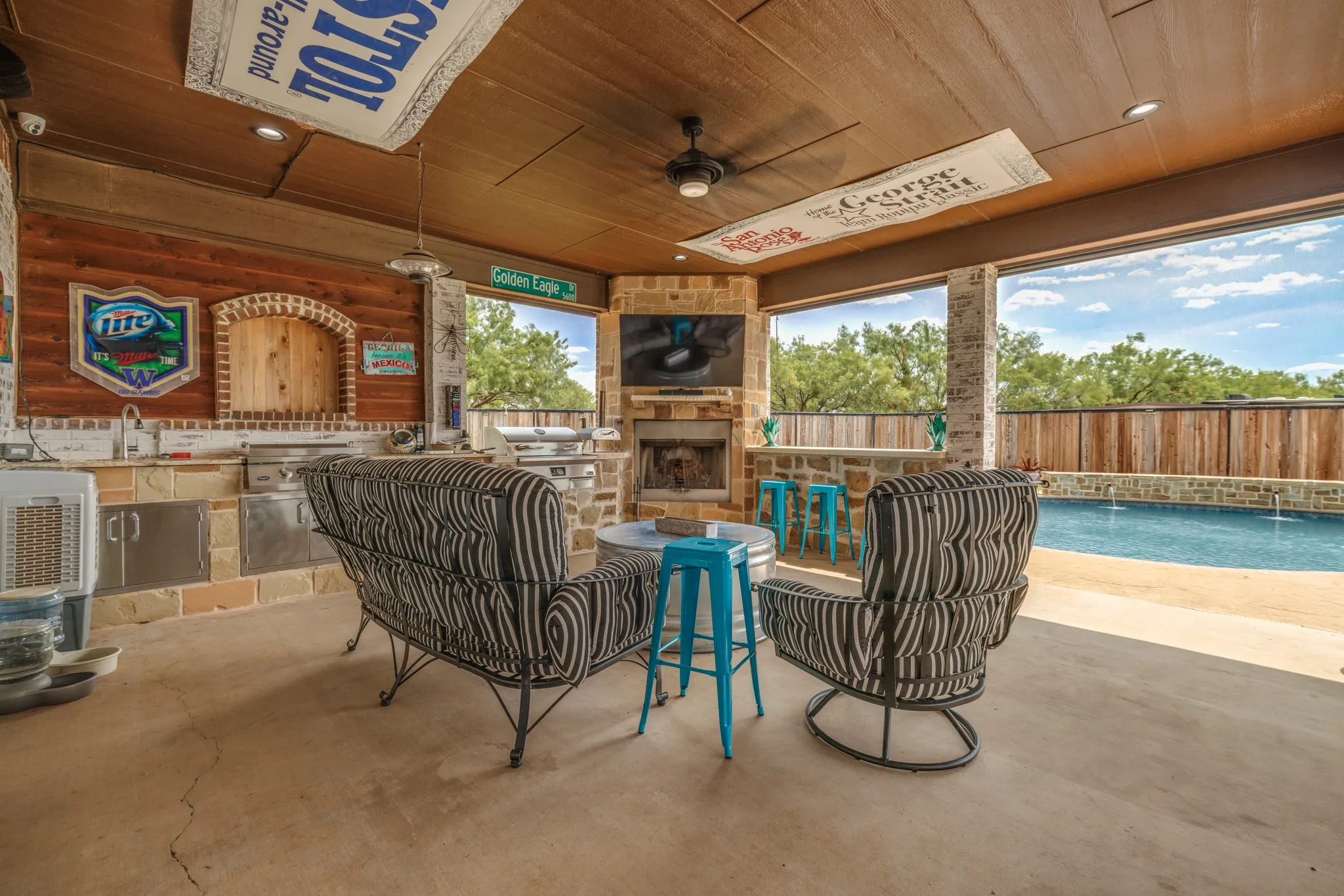 Single Family Residence For Sale in Taylor County , 1126 Iberis Road S, Tuscola, Texas 79562, 5 Bedroom, 4 Bathroom, 3 Garage spaces, 4,701 Sqft, built in 2013, mls#21346221, Real Estate Agent in Tuscola, Homes For Sale in Taylor county, Homes For Sale in Tuscola, Realtor in Tuscola Texas, Real Estate Brokerage Independent Realty Texas, Luminita Cordes Realtor