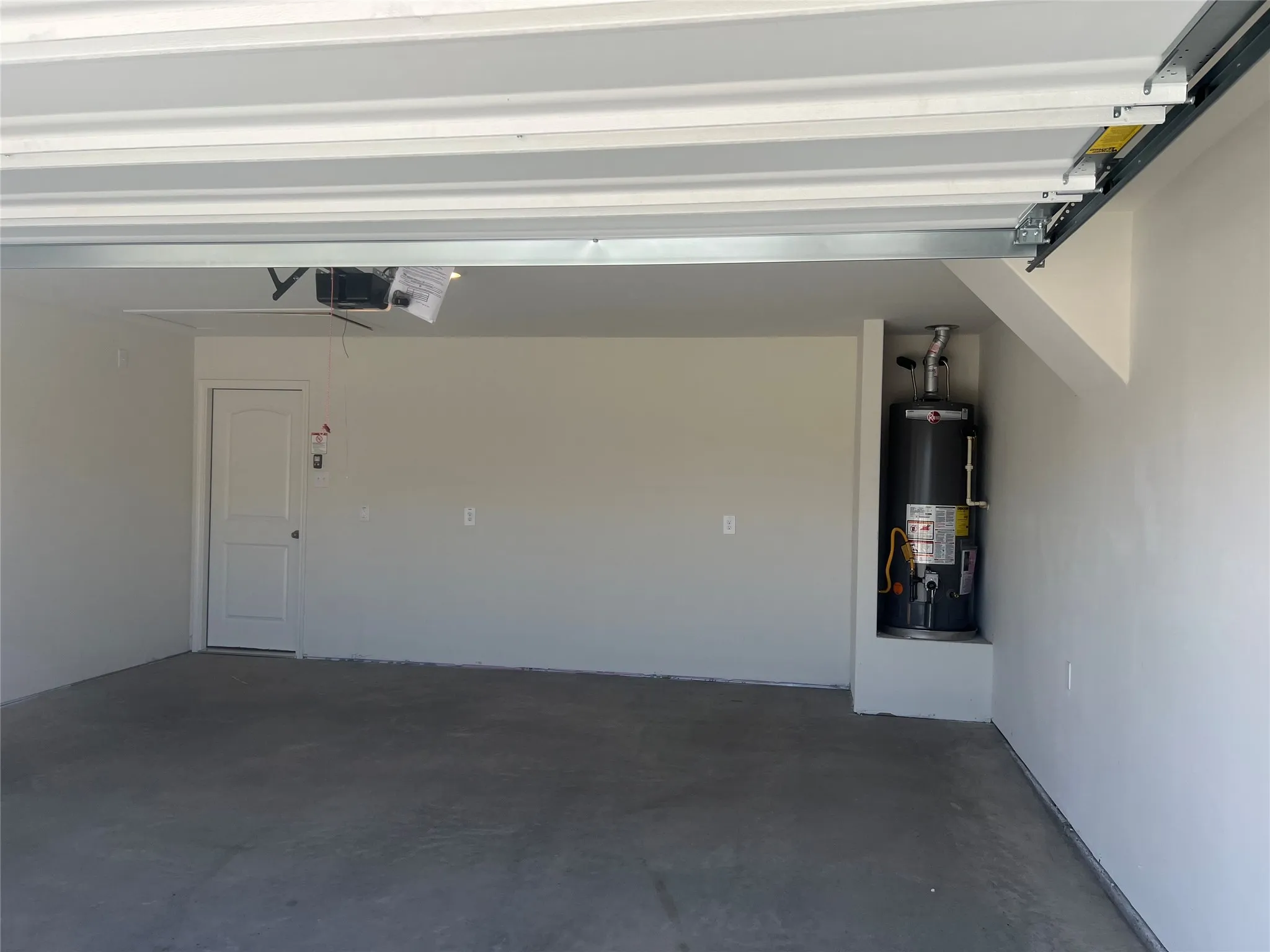 Single Family Residence For Rent in Kaufman County , 3005 Boran Drive, Forney, Texas 75126, 3 Bedroom, 2 Bathroom, 2 Garage spaces, 1,643 Sqft, built in 2021, mls#21346222, Real Estate Agent in Forney, Homes For Rent in Kaufman county, Homes For Rent in Forney, Realtor in Forney Texas, Real Estate Brokerage Independent Realty Texas, Luminita Cordes Realtor