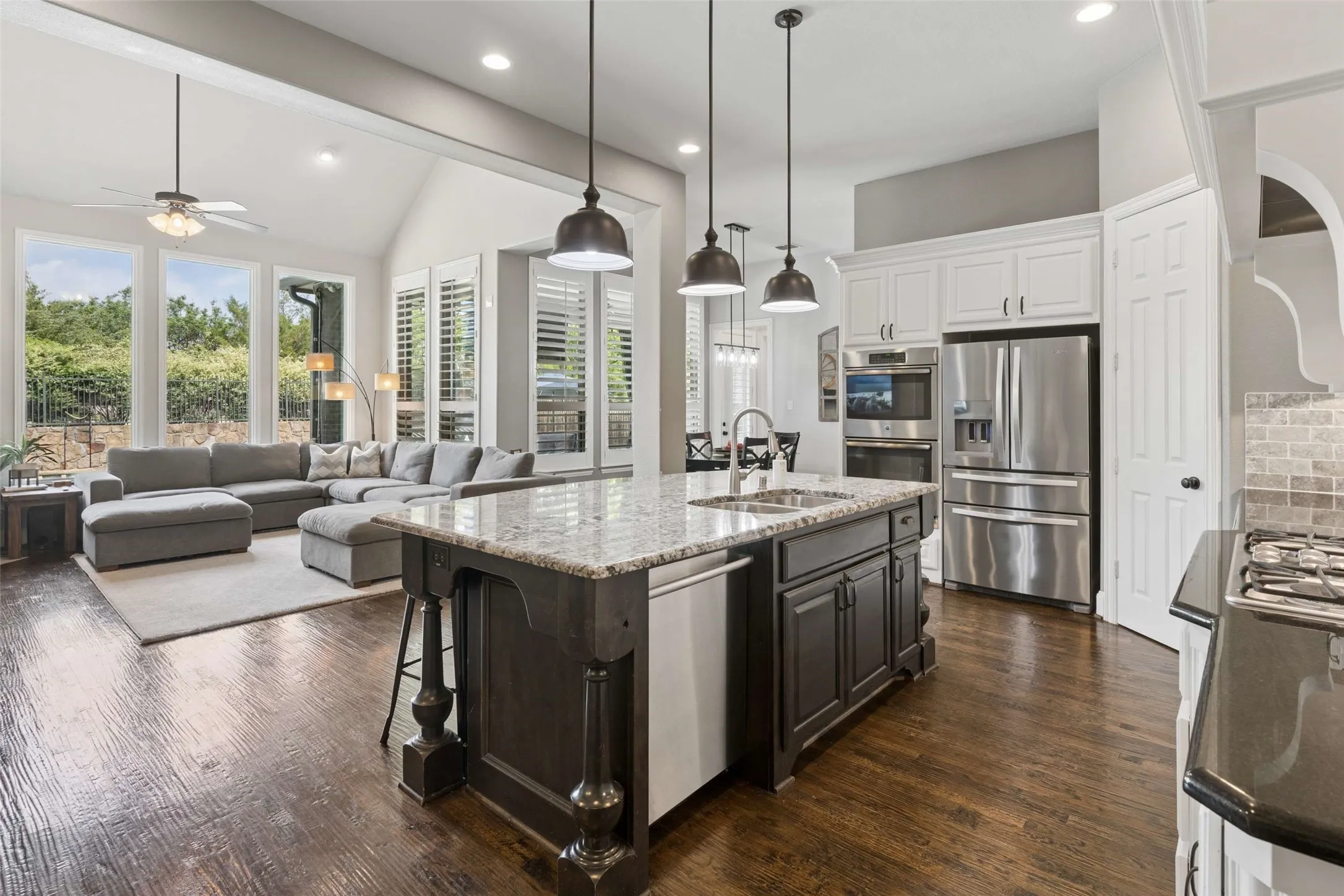 Single Family Residence For Sale in Collin County , 4261 Mesa Drive, Prosper, Texas 75078, 5 Bedroom, 4 Bathroom, 3 Garage spaces, 3,999 Sqft, built in 2014, mls#21346136, Real Estate Agent in Prosper, Homes For Sale in Collin county, Homes For Sale in Prosper, Realtor in Prosper Texas, Real Estate Brokerage Independent Realty Texas, Luminita Cordes Realtor