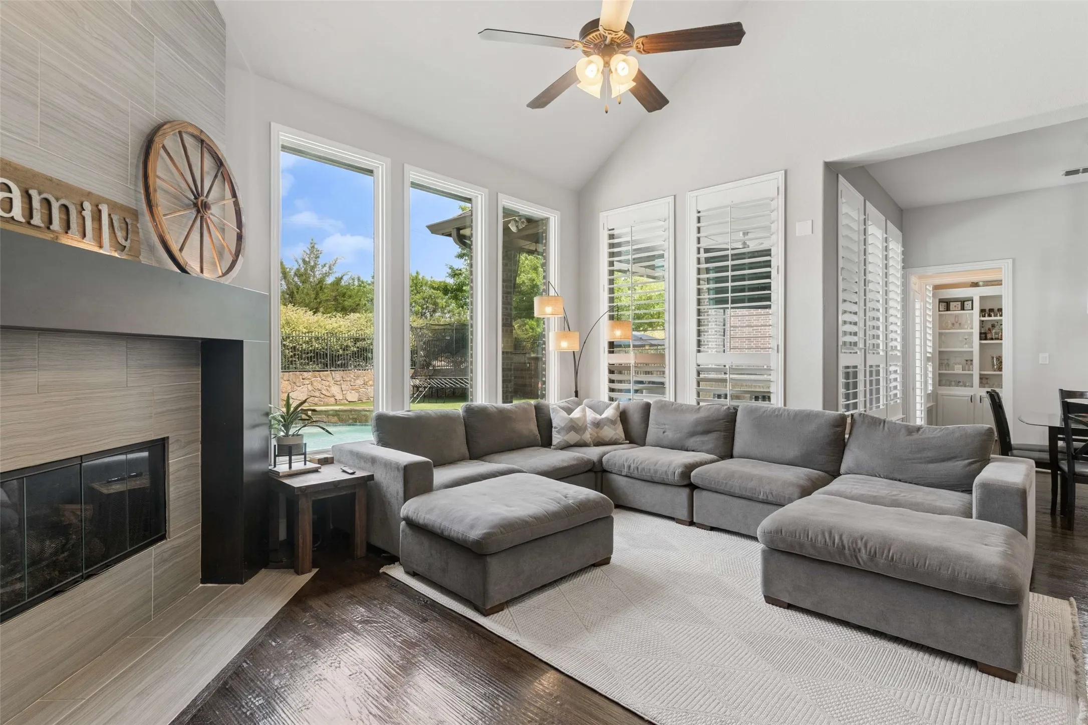 Single Family Residence For Sale in Collin County , 4261 Mesa Drive, Prosper, Texas 75078, 5 Bedroom, 4 Bathroom, 3 Garage spaces, 3,999 Sqft, built in 2014, mls#21346136, Real Estate Agent in Prosper, Homes For Sale in Collin county, Homes For Sale in Prosper, Realtor in Prosper Texas, Real Estate Brokerage Independent Realty Texas, Luminita Cordes Realtor